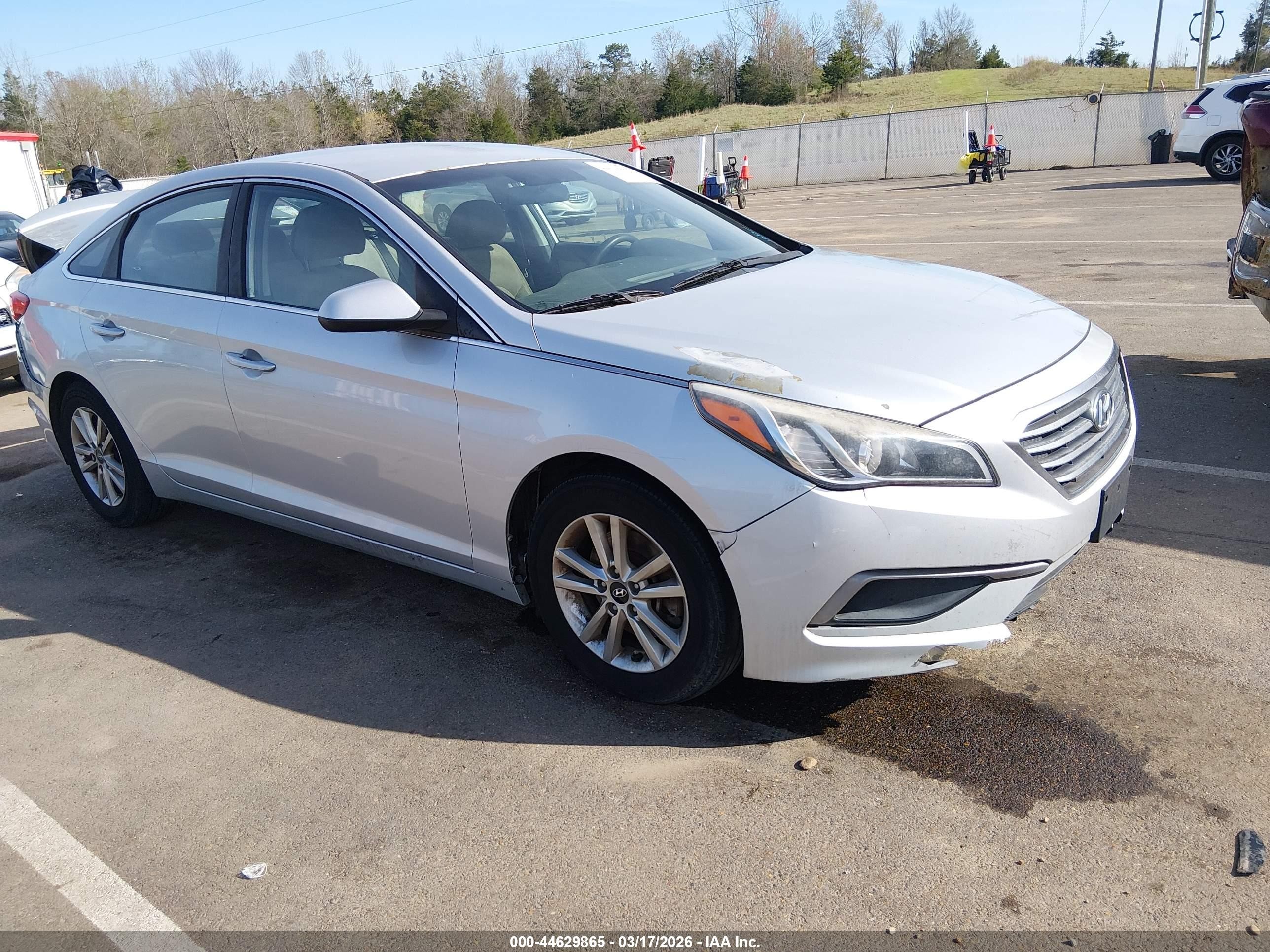 2017 Hyundai Sonata   Серебряный vin: 5NPE24AFXHH537273
