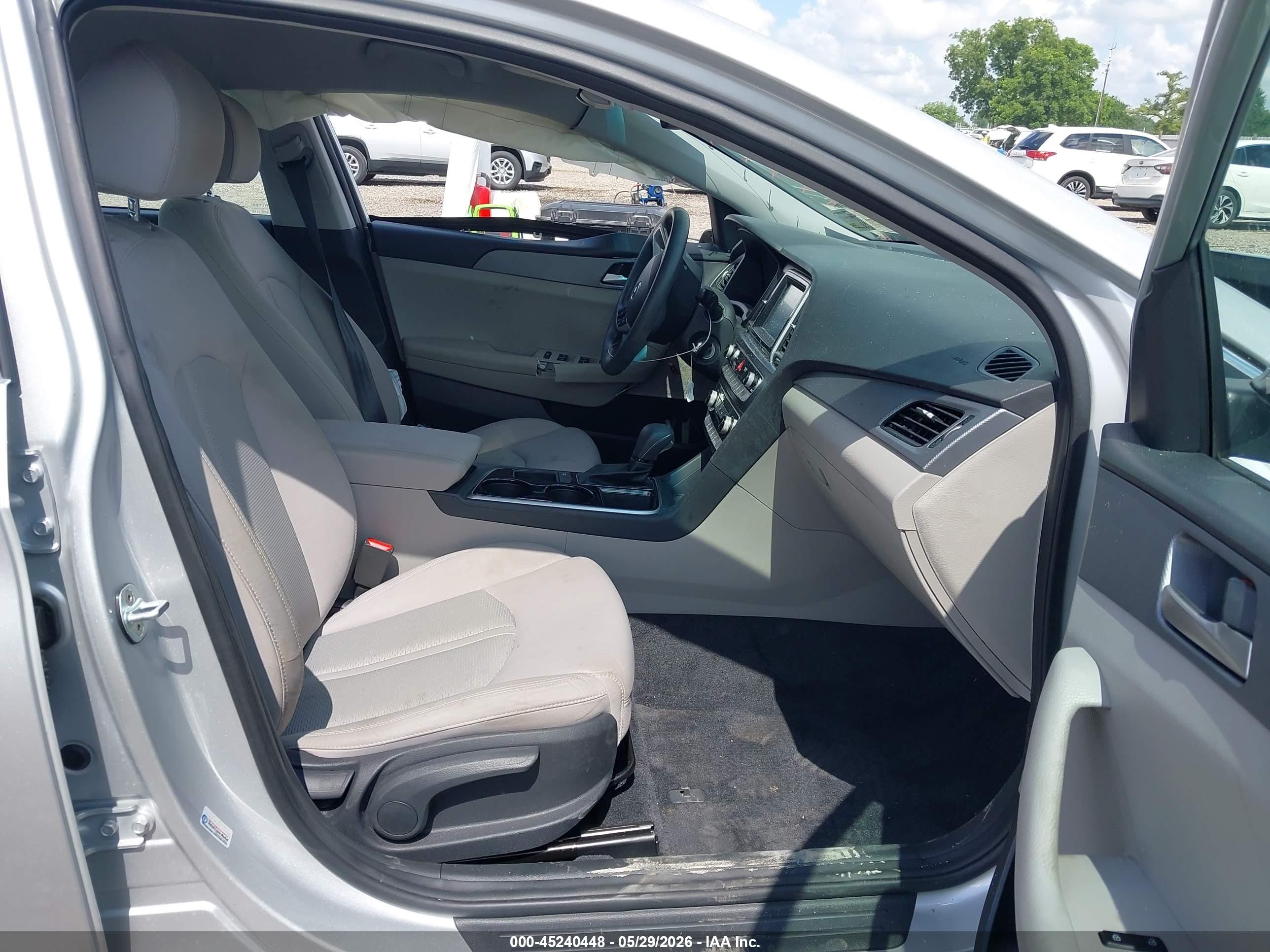 2018 Hyundai Sonata Se Silver vin: 5NPE24AFXJH600703