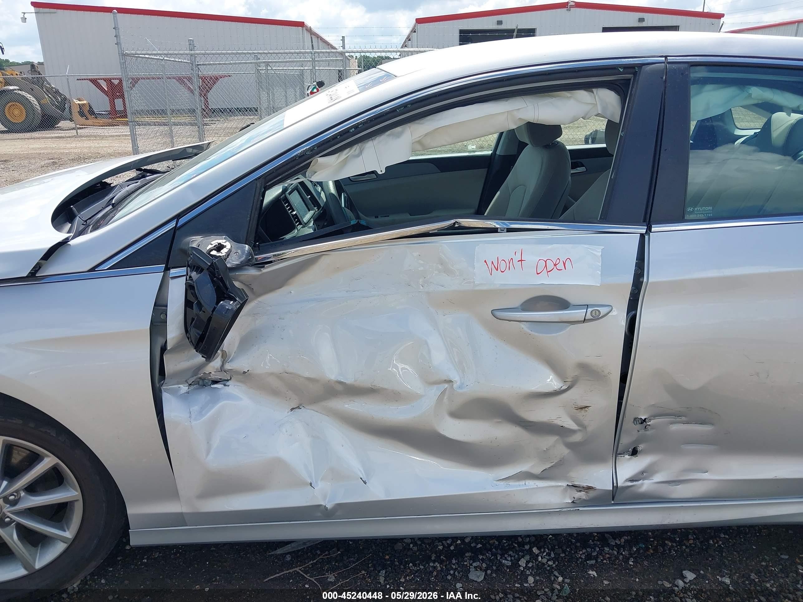 2018 Hyundai Sonata Se Silver vin: 5NPE24AFXJH600703