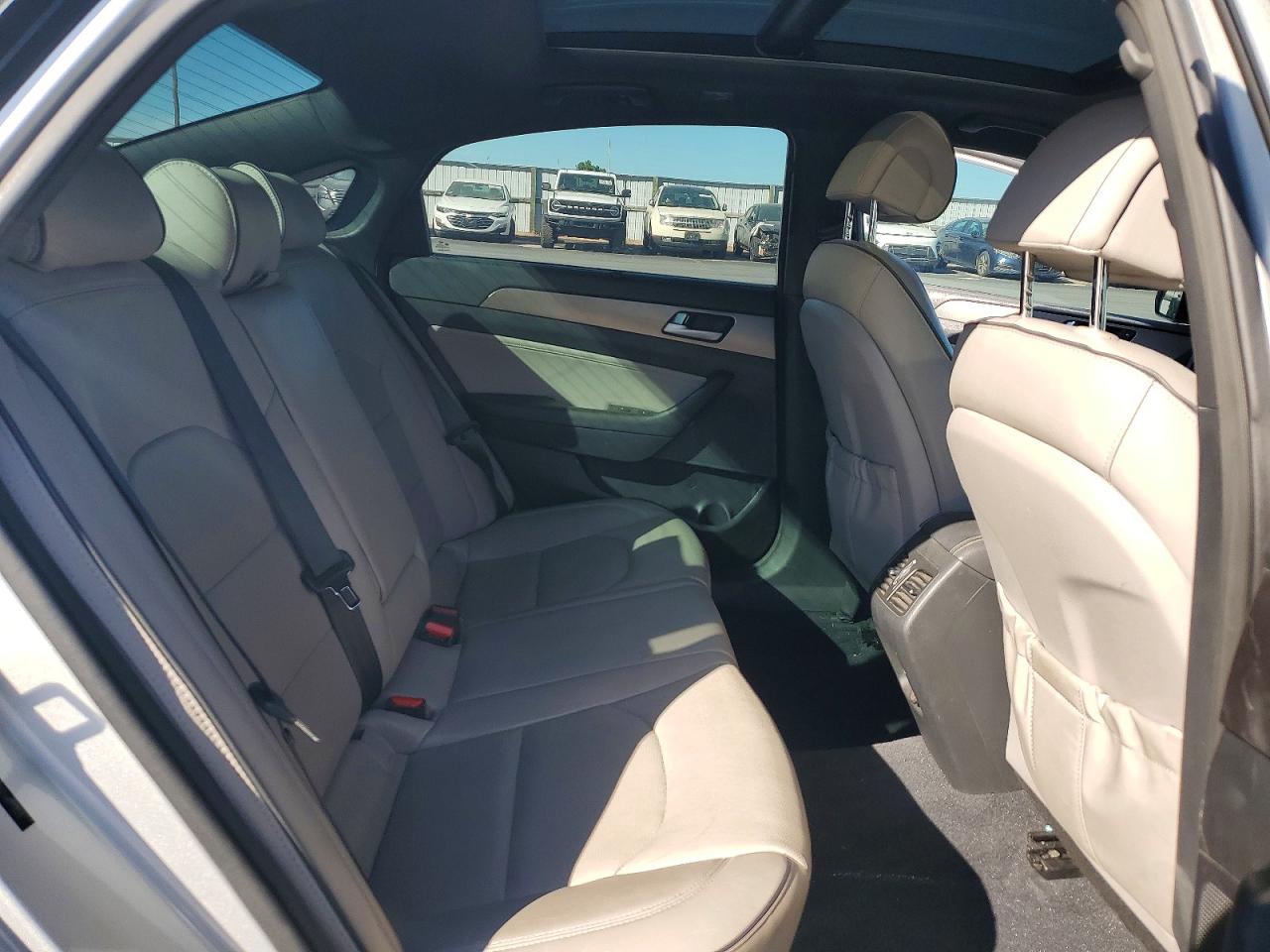 2015 Hyundai Sonata Sport 2.0t Silver vin: 5NPE34AB0FH071859