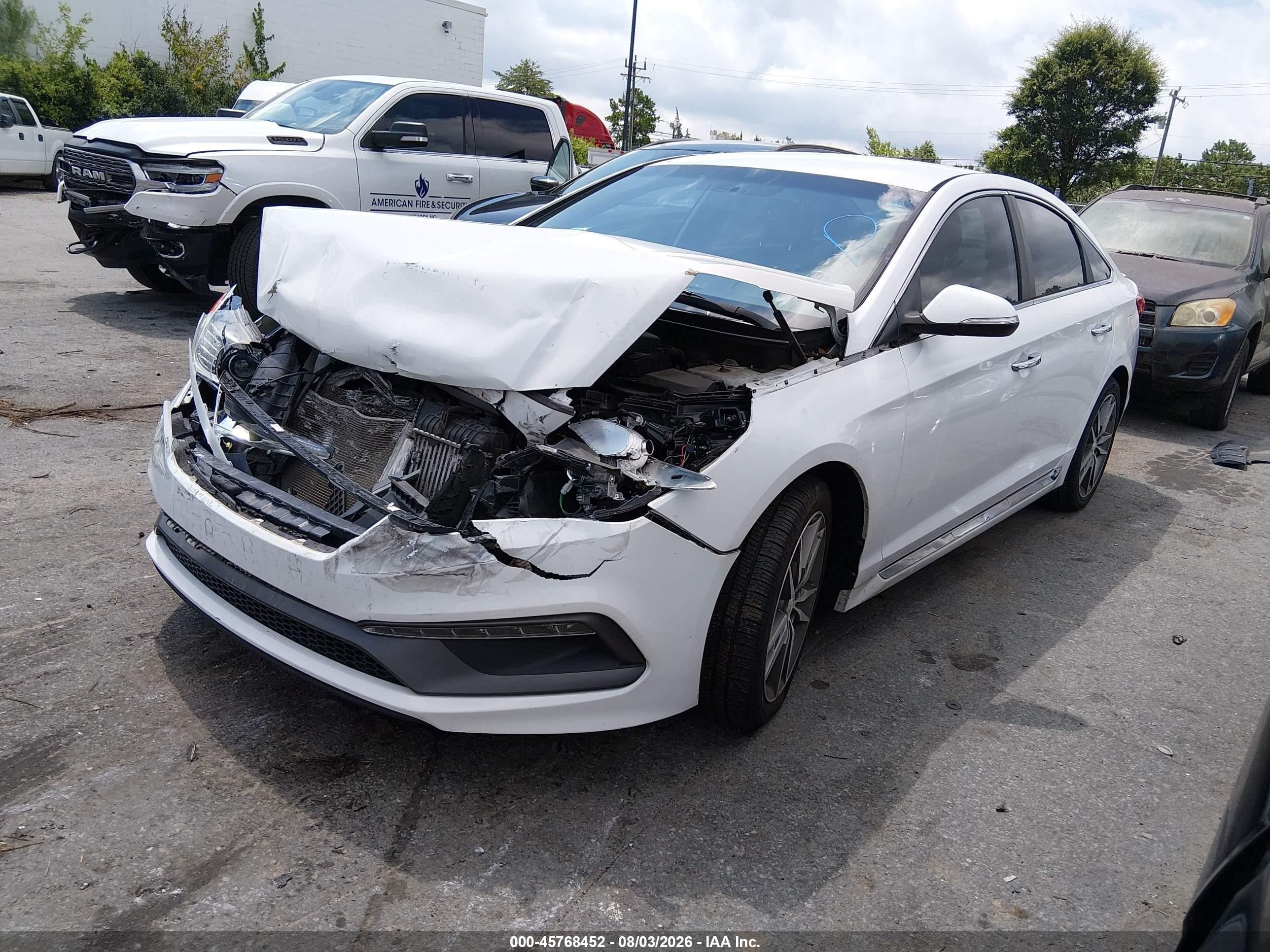 2015 Hyundai Sonata Sport 2.0t White vin: 5NPE34AB0FH097409