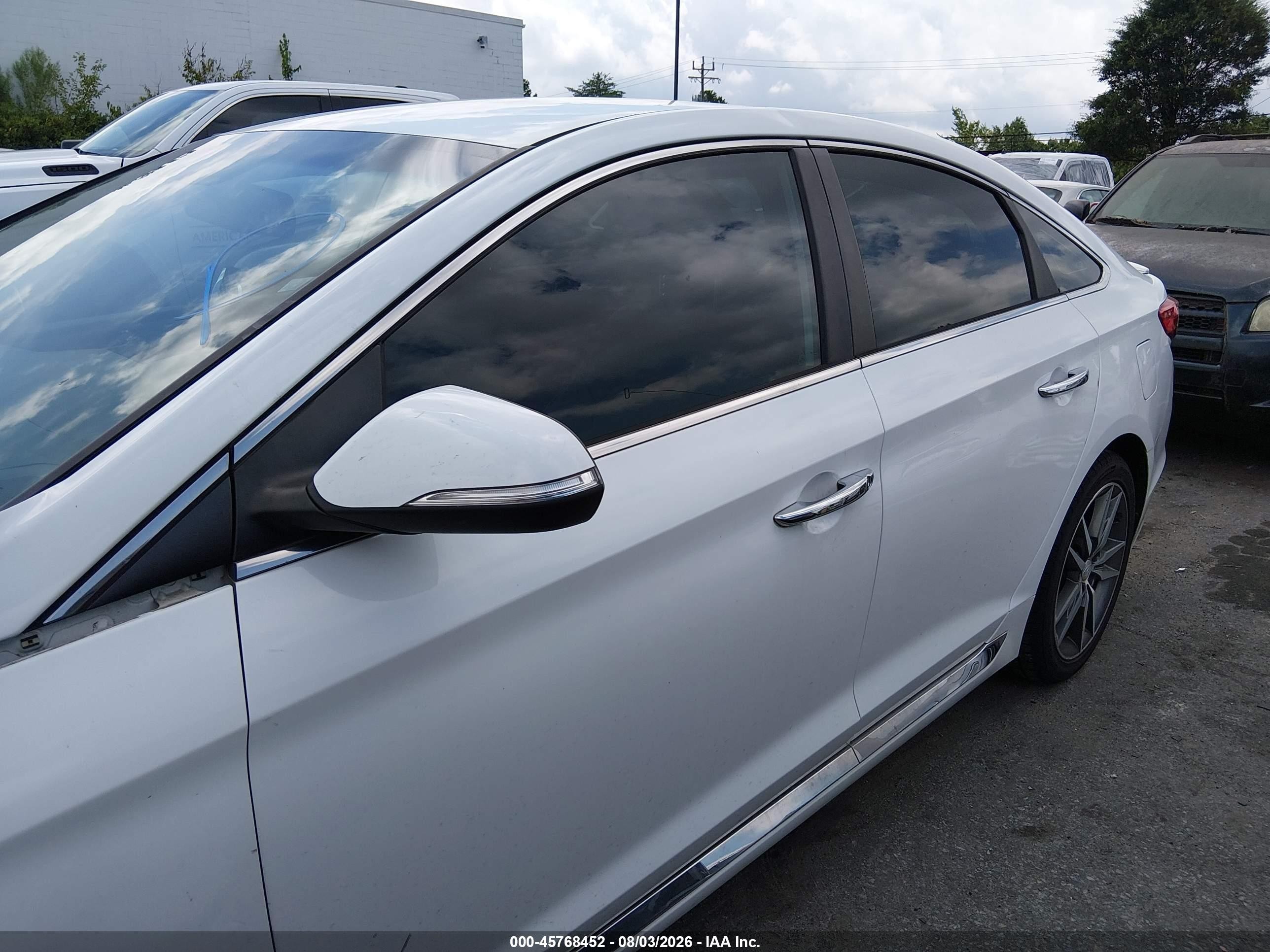 2015 Hyundai Sonata Sport 2.0t White vin: 5NPE34AB0FH097409
