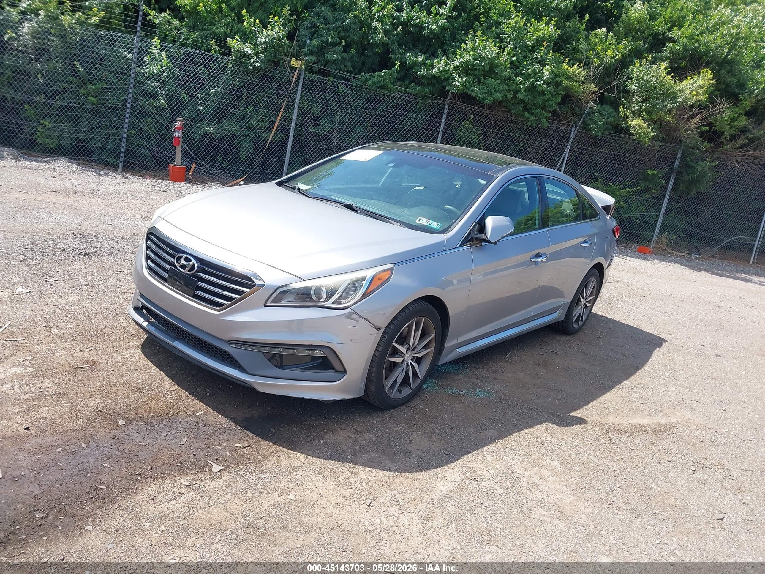 2015 Hyundai Sonata Sport 2.0t Серый vin: 5NPE34AB1FH038580