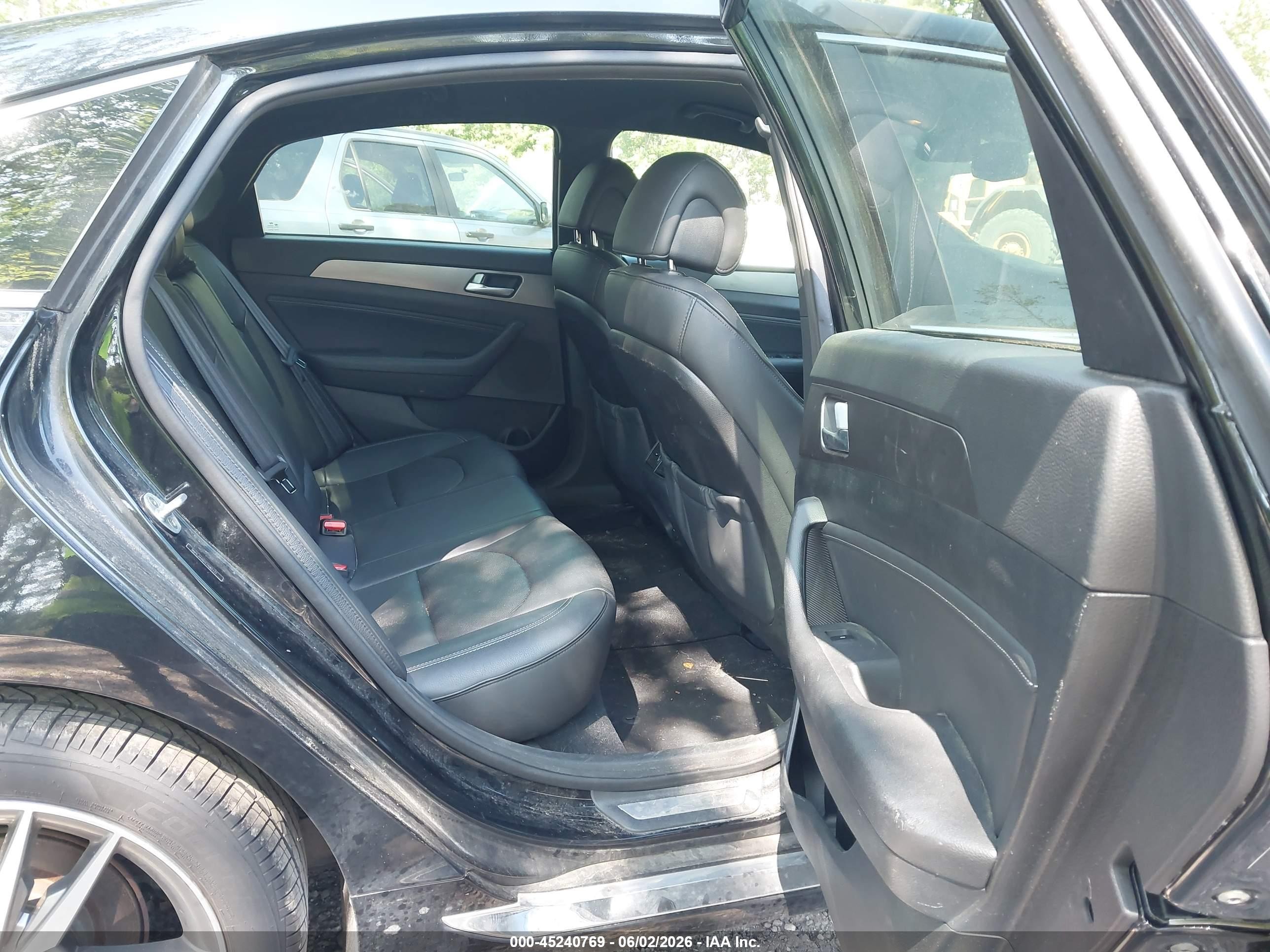 2015 Hyundai Sonata Sport 2.0t Черный vin: 5NPE34AB1FH081171