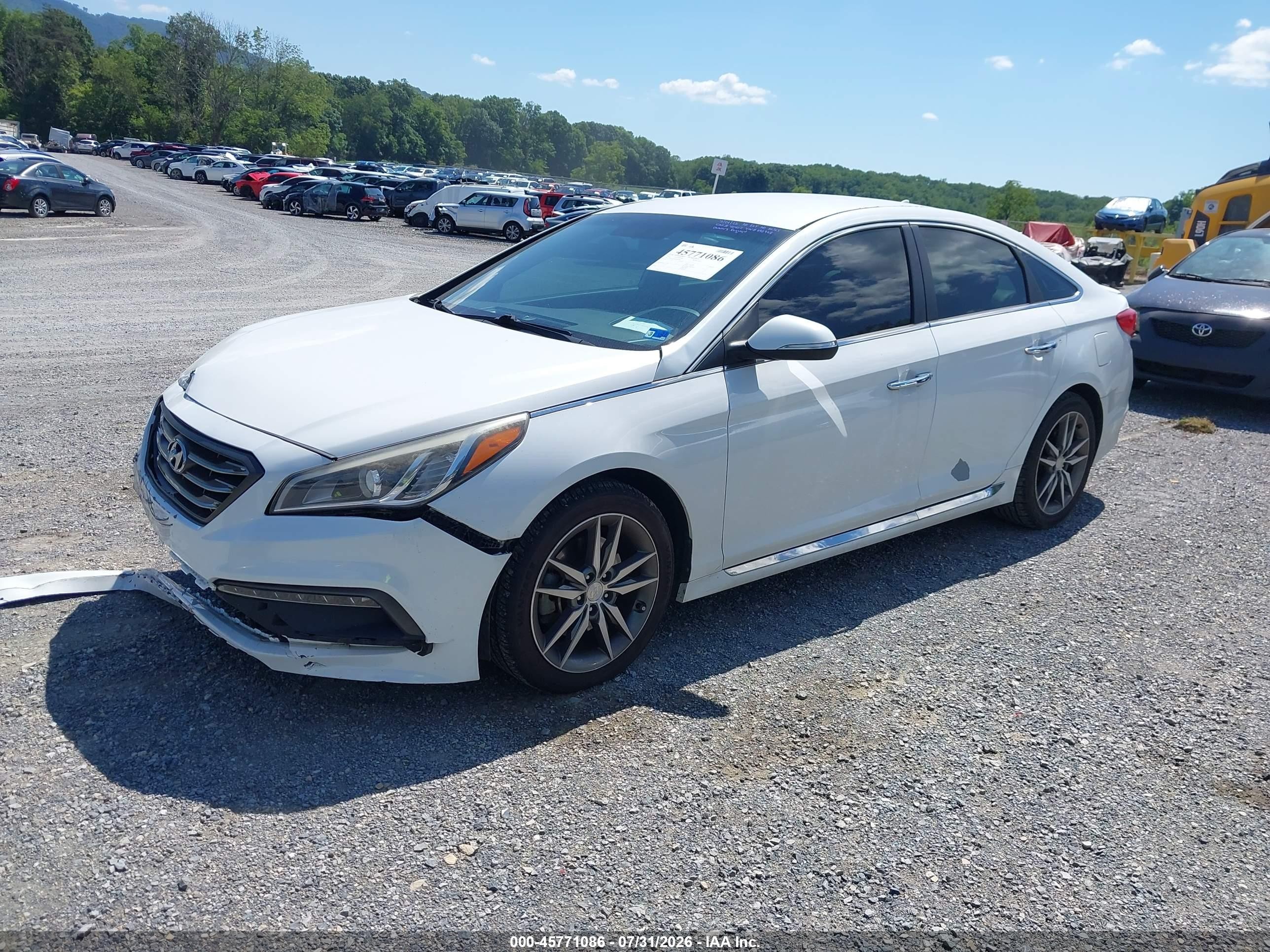 2015 Hyundai Sonata Sport 2.0t White vin: 5NPE34AB1FH090968