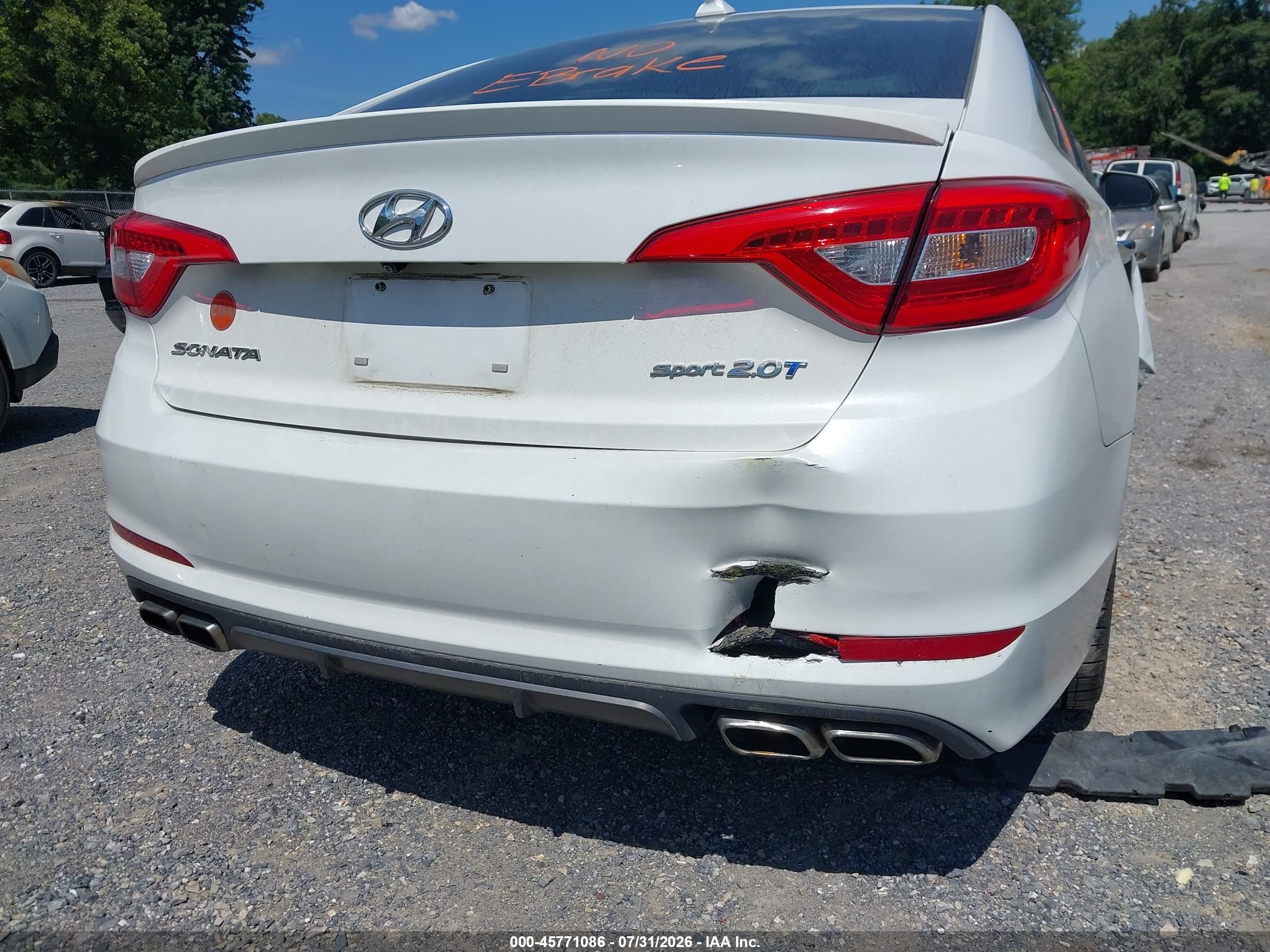 2015 Hyundai Sonata Sport 2.0t White vin: 5NPE34AB1FH090968