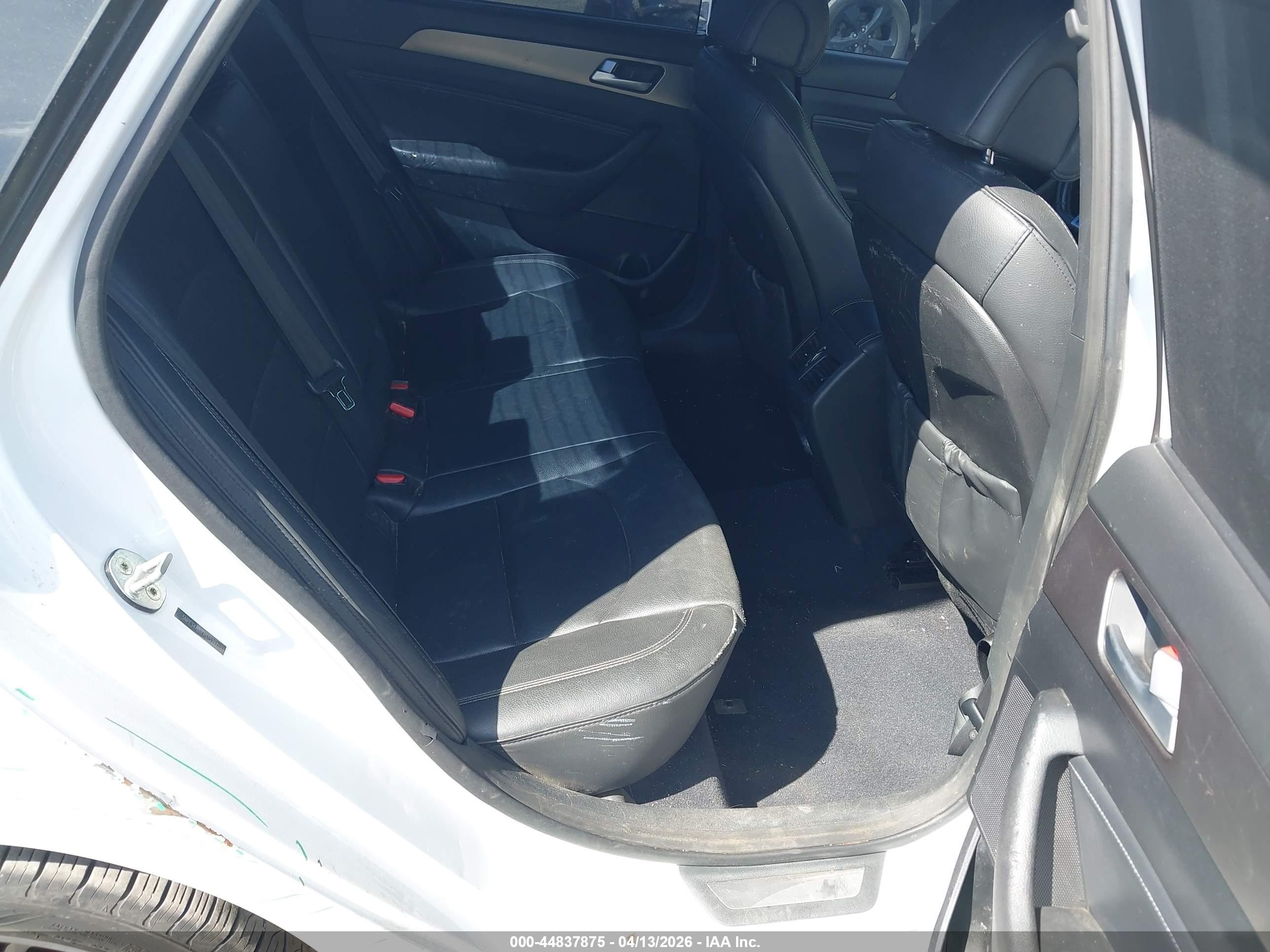 2015 Hyundai Sonata Limited 2.0t White vin: 5NPE34AB1FH115397