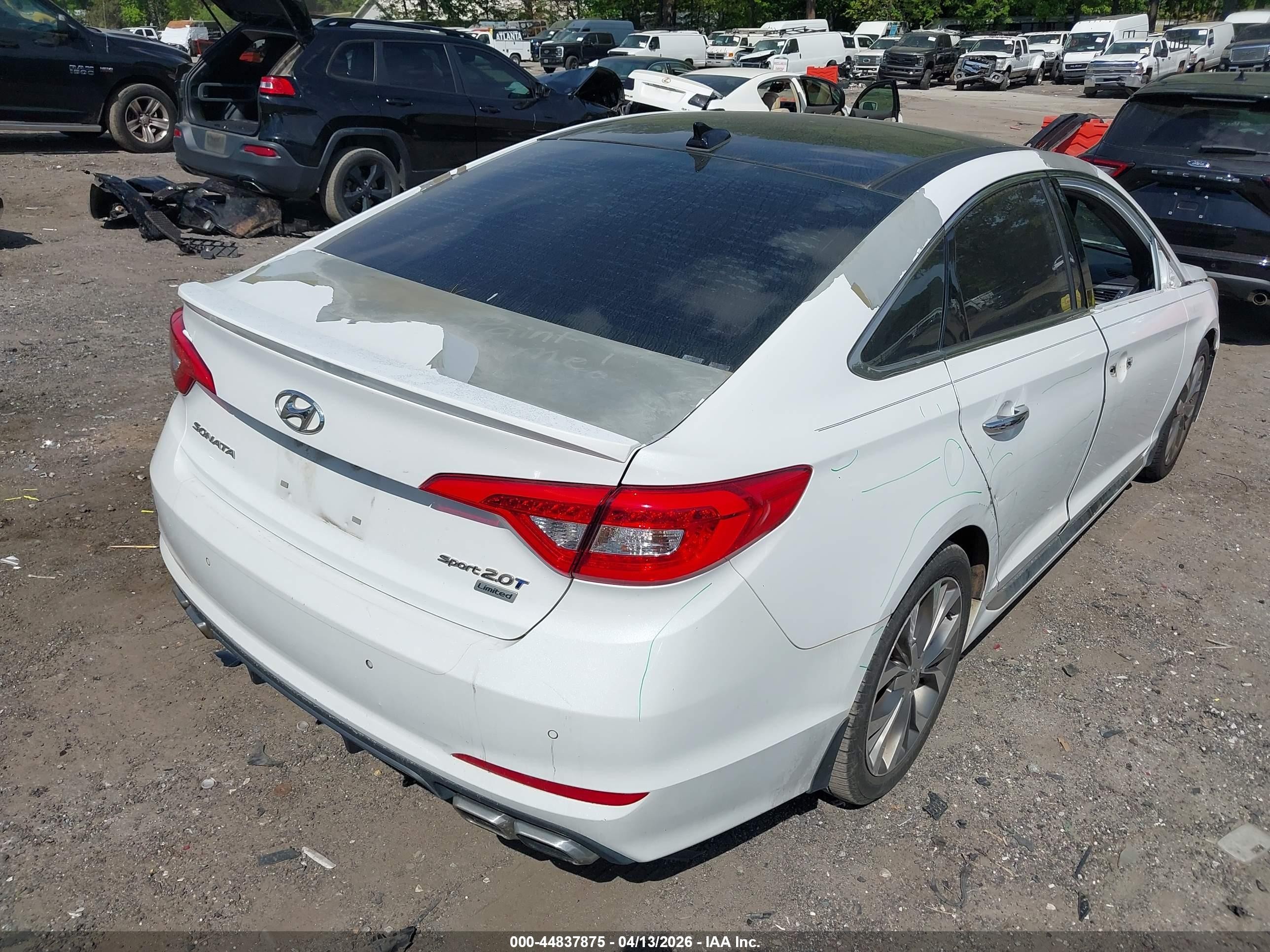 2015 Hyundai Sonata Limited 2.0t White vin: 5NPE34AB1FH115397