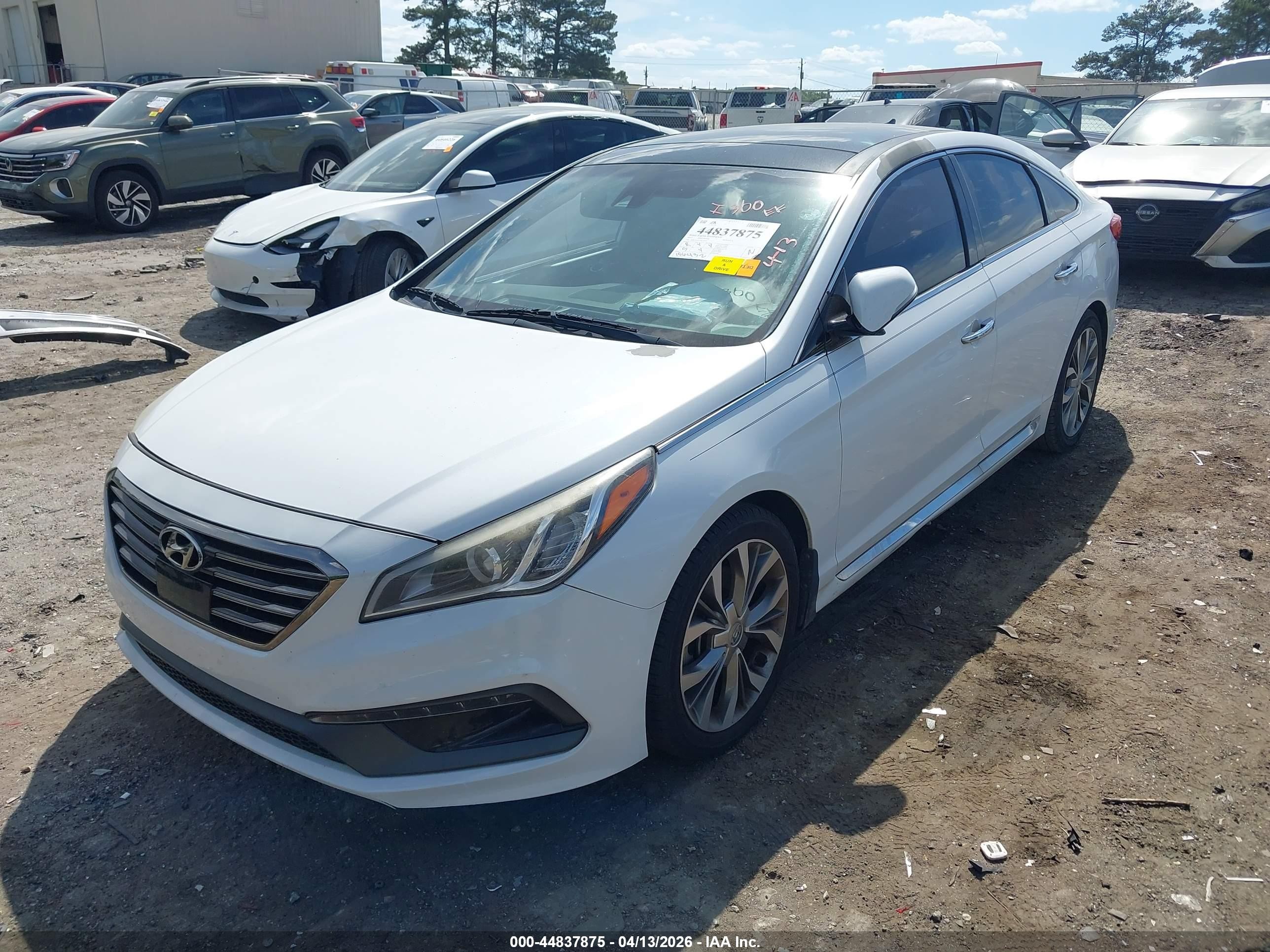 2015 Hyundai Sonata Limited 2.0t White vin: 5NPE34AB1FH115397