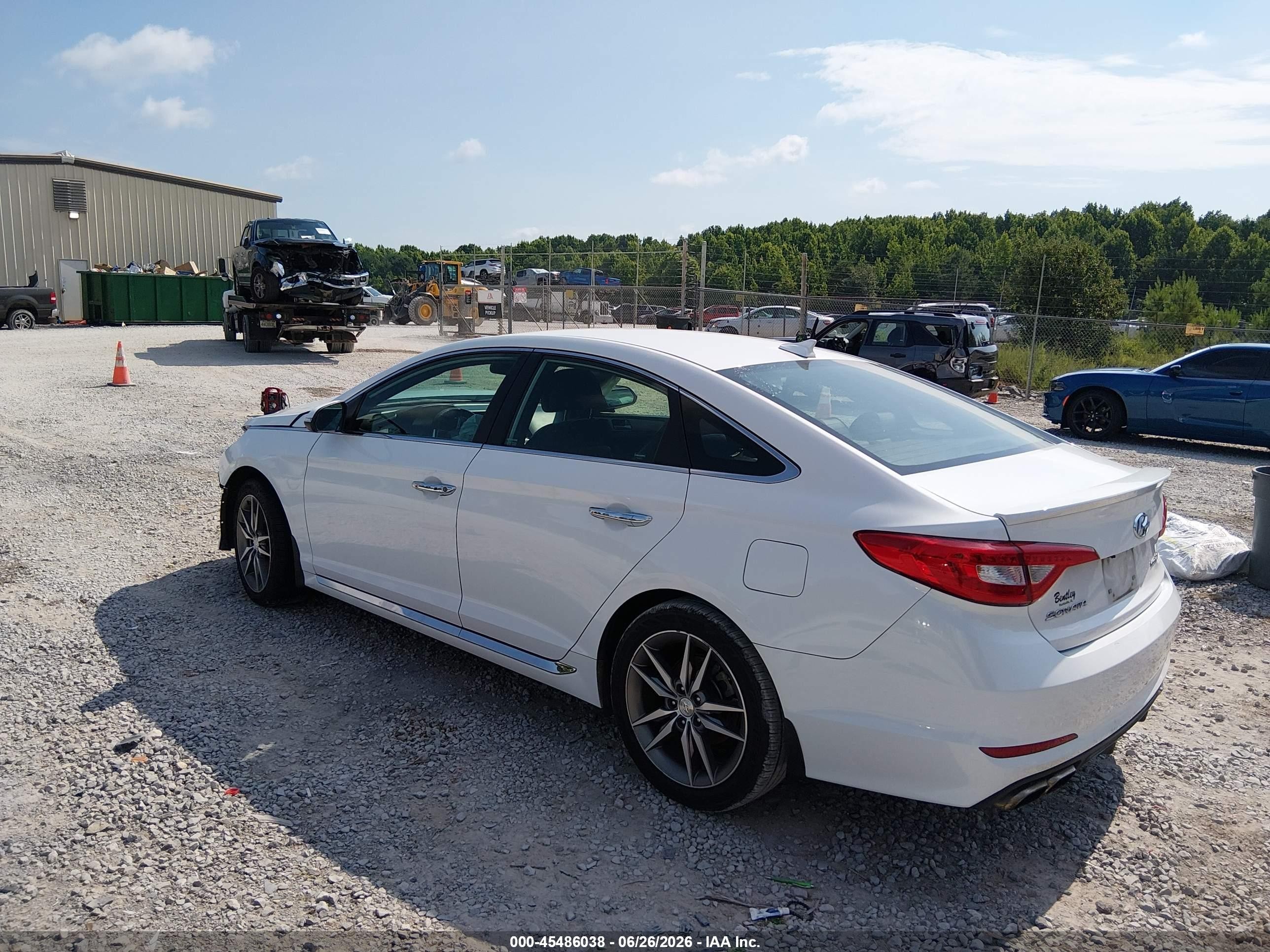 2015 Hyundai Sonata Sport 2.0t White vin: 5NPE34AB1FH184249