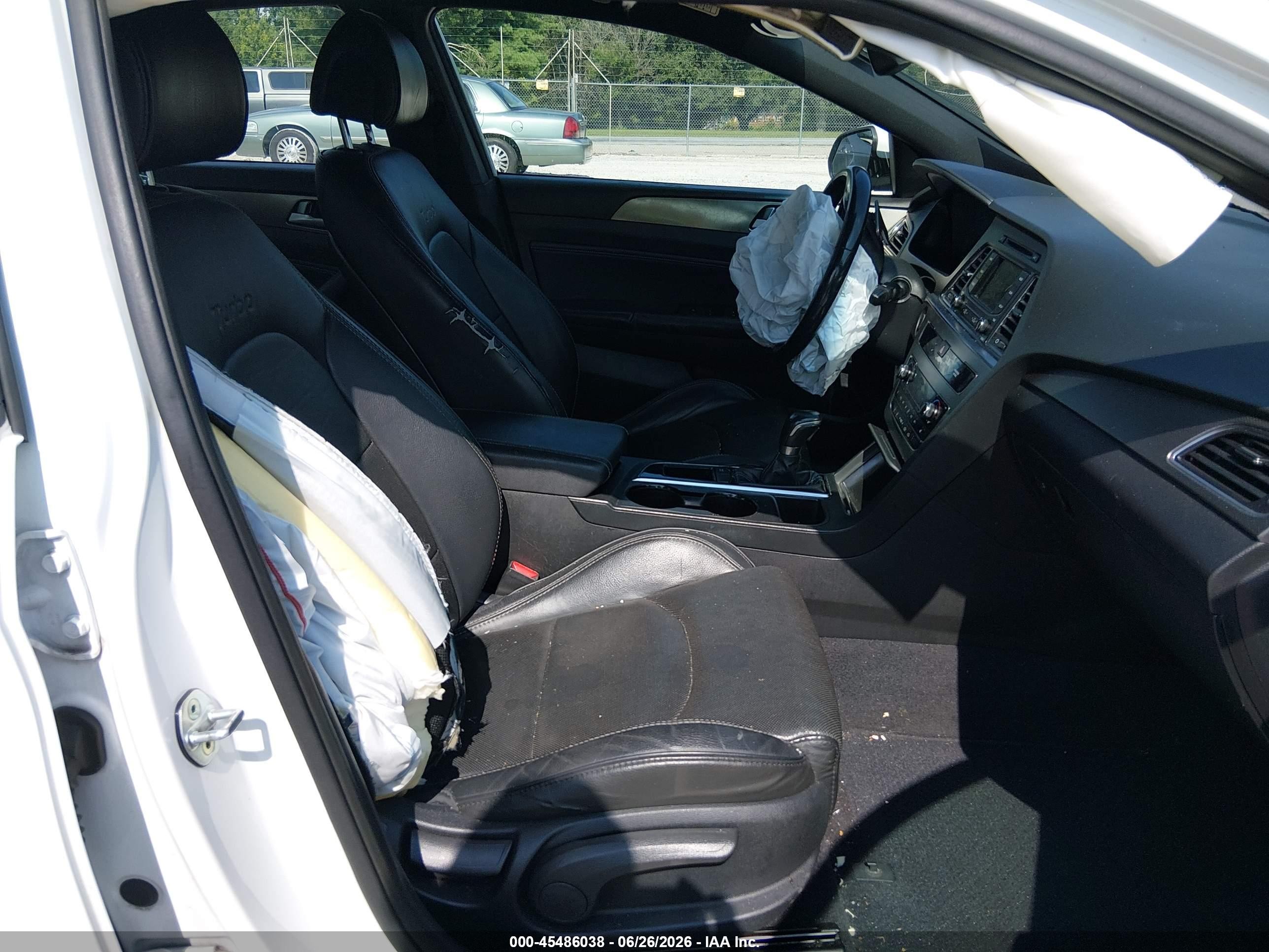 2015 Hyundai Sonata Sport 2.0t White vin: 5NPE34AB1FH184249