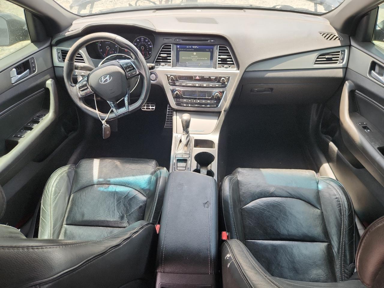 2015 Hyundai Sonata Limited 2.0t Black vin: 5NPE34AB1FH197454 Damage: Front Center Armrest, Worn, Replacement Required