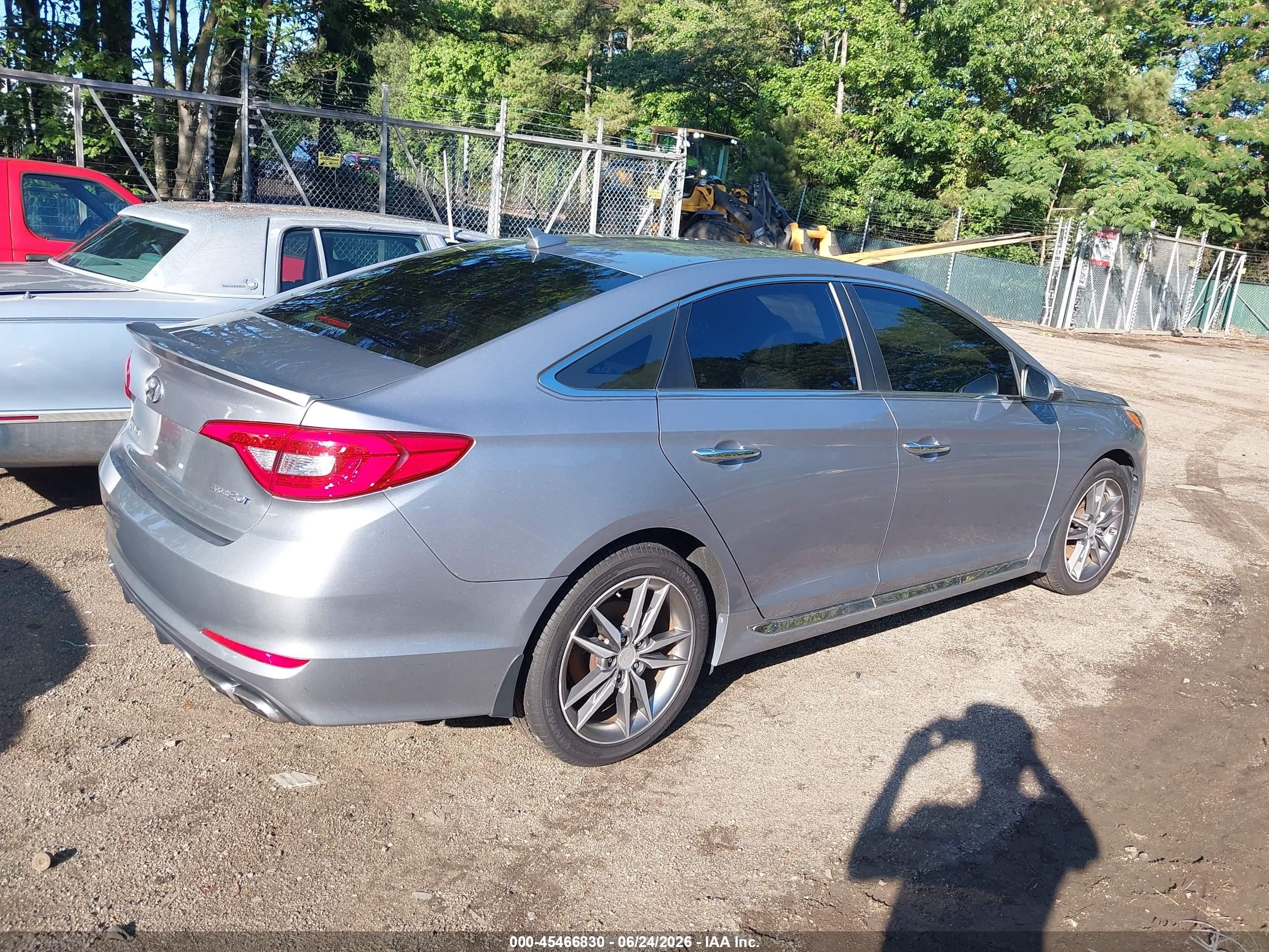 2015 Hyundai Sonata Sport 2.0t Silver vin: 5NPE34AB1FH229464