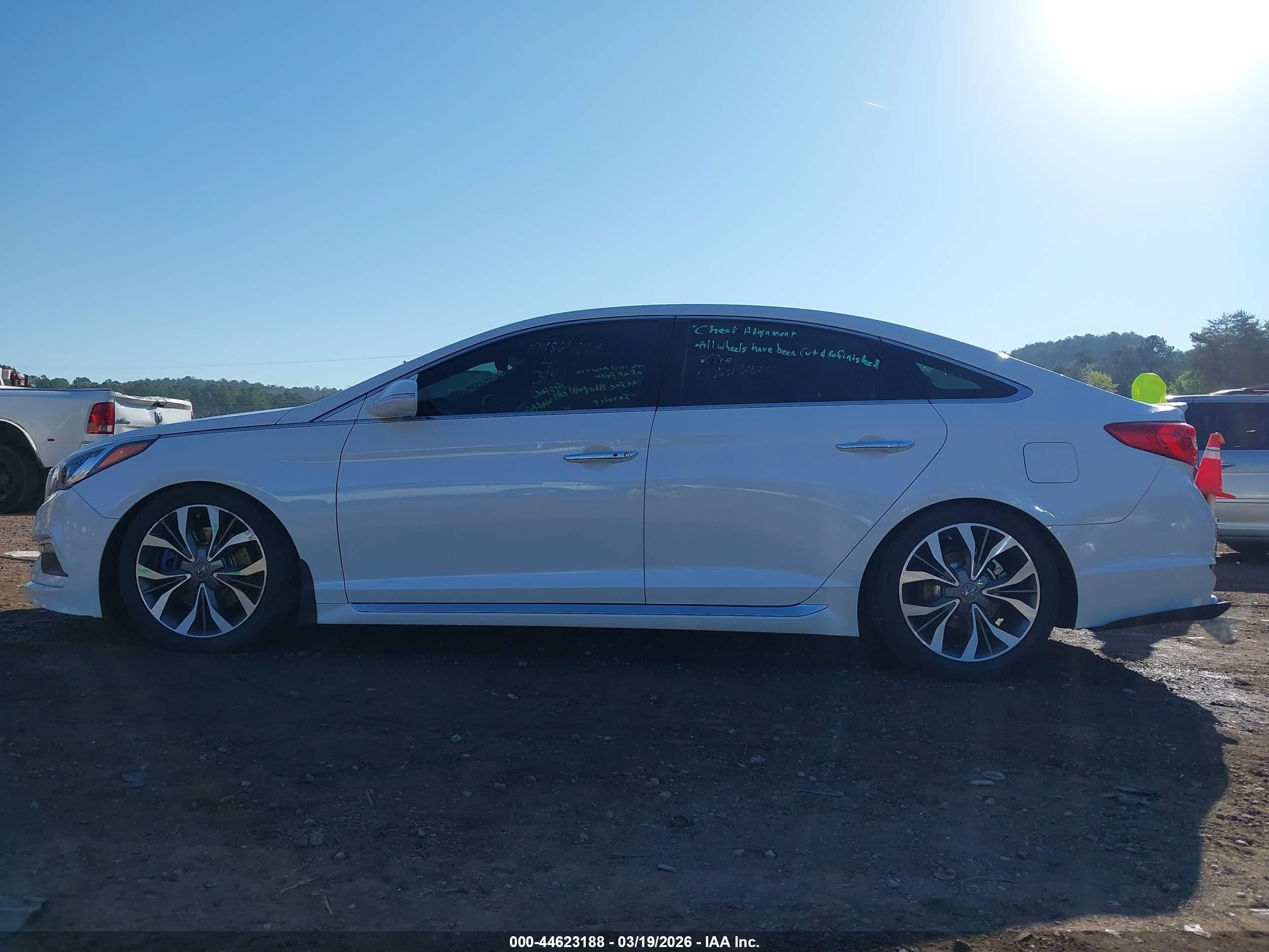 2015 Hyundai Sonata Limited 2.0t Белый vin: 5NPE34AB1FH253389