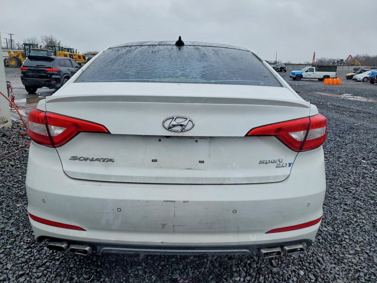 2015 Hyundai Sonata Sport 2.0t White vin: 5NPE34AB2FH038359
