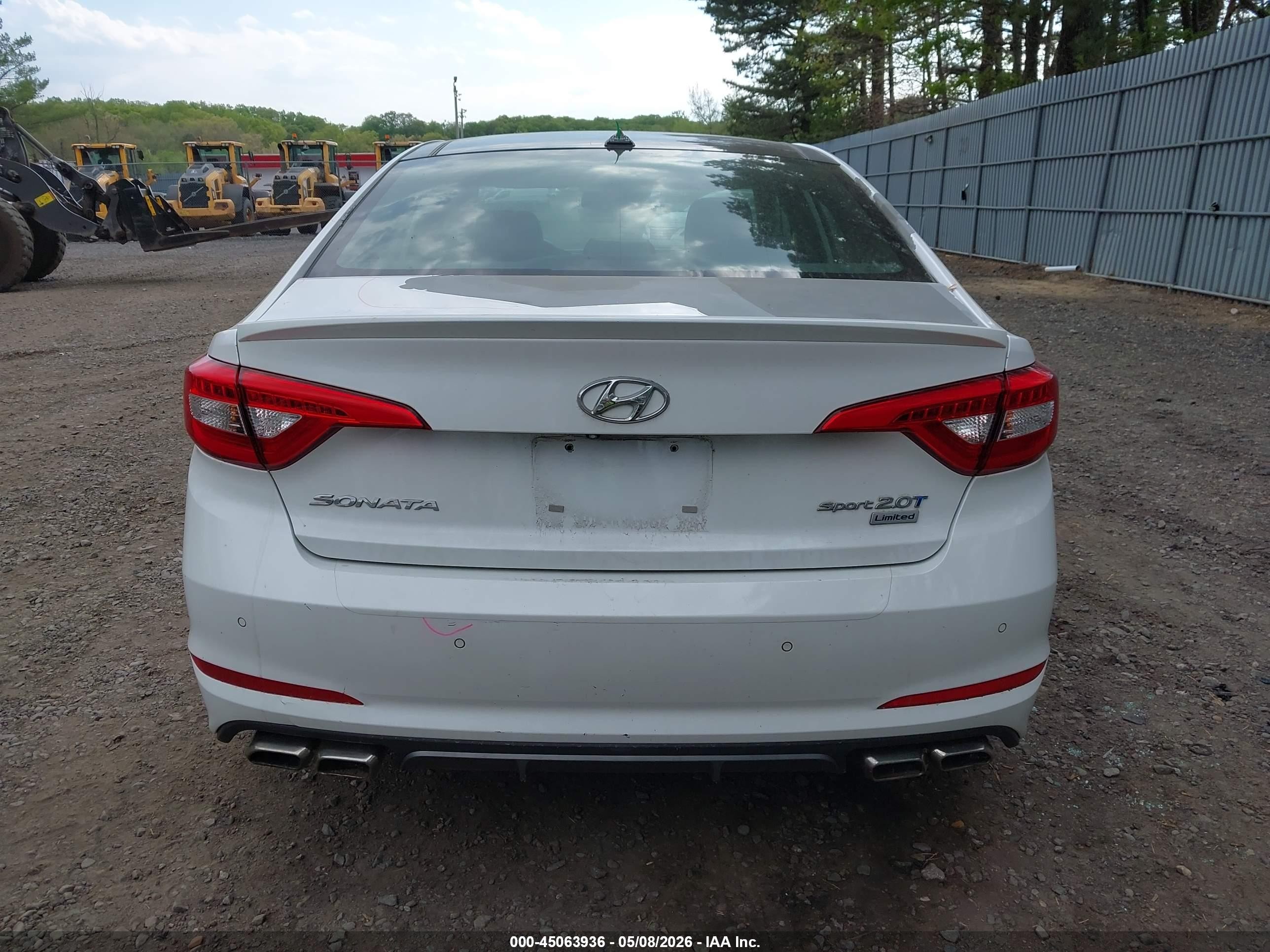 2015 Hyundai Sonata Limited 2.0t White vin: 5NPE34AB2FH112525