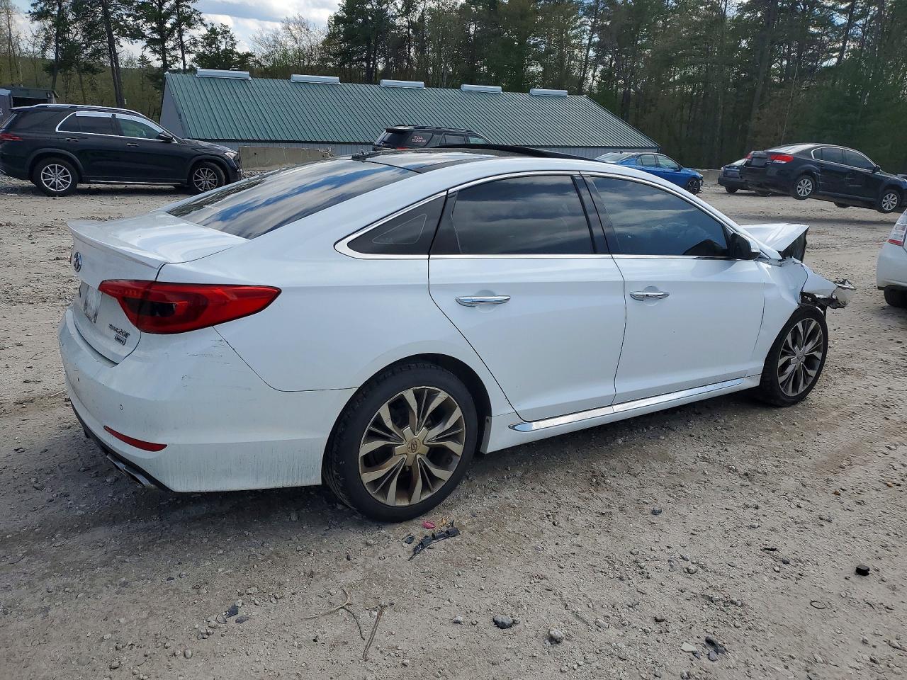 2015 Hyundai Sonata Limited 2.0t White vin: 5NPE34AB2FH125193