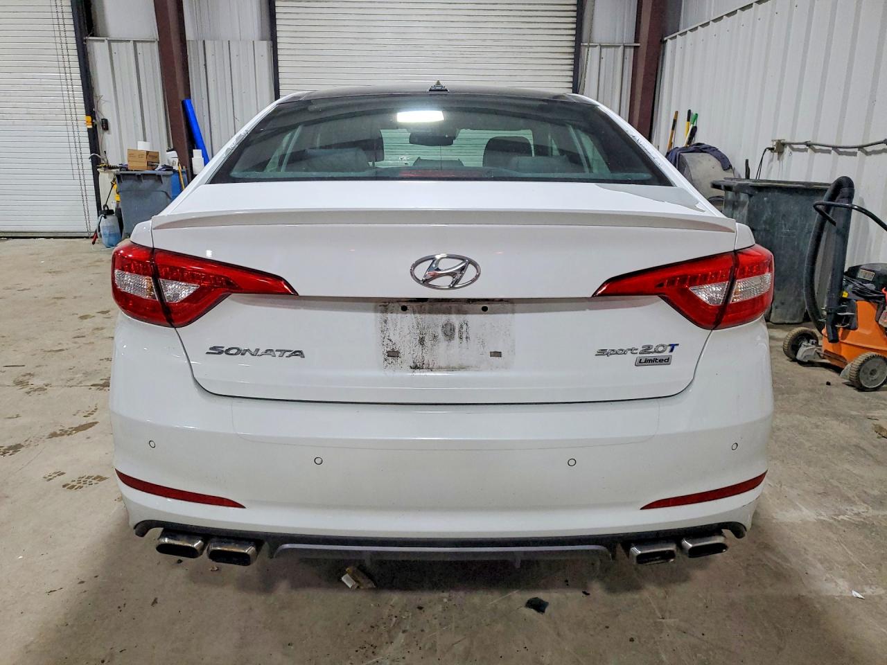 2015 Hyundai Sonata Limited 2.0t White vin: 5NPE34AB2FH125808