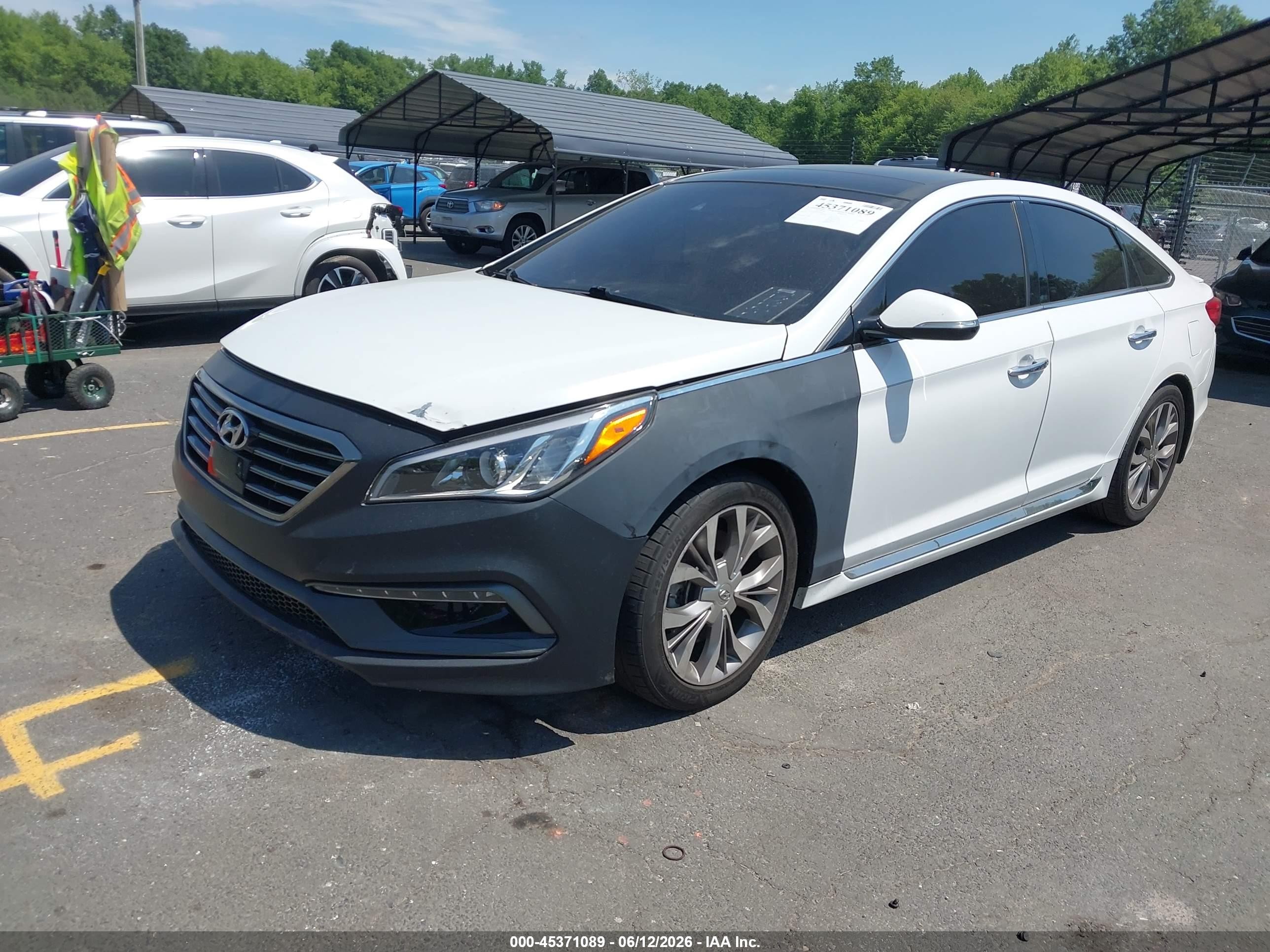 2015 Hyundai Sonata Limited 2.0t White vin: 5NPE34AB2FH126442