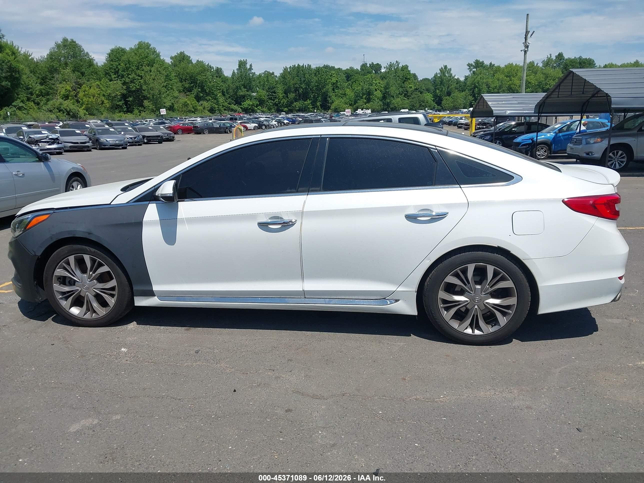 2015 Hyundai Sonata Limited 2.0t White vin: 5NPE34AB2FH126442