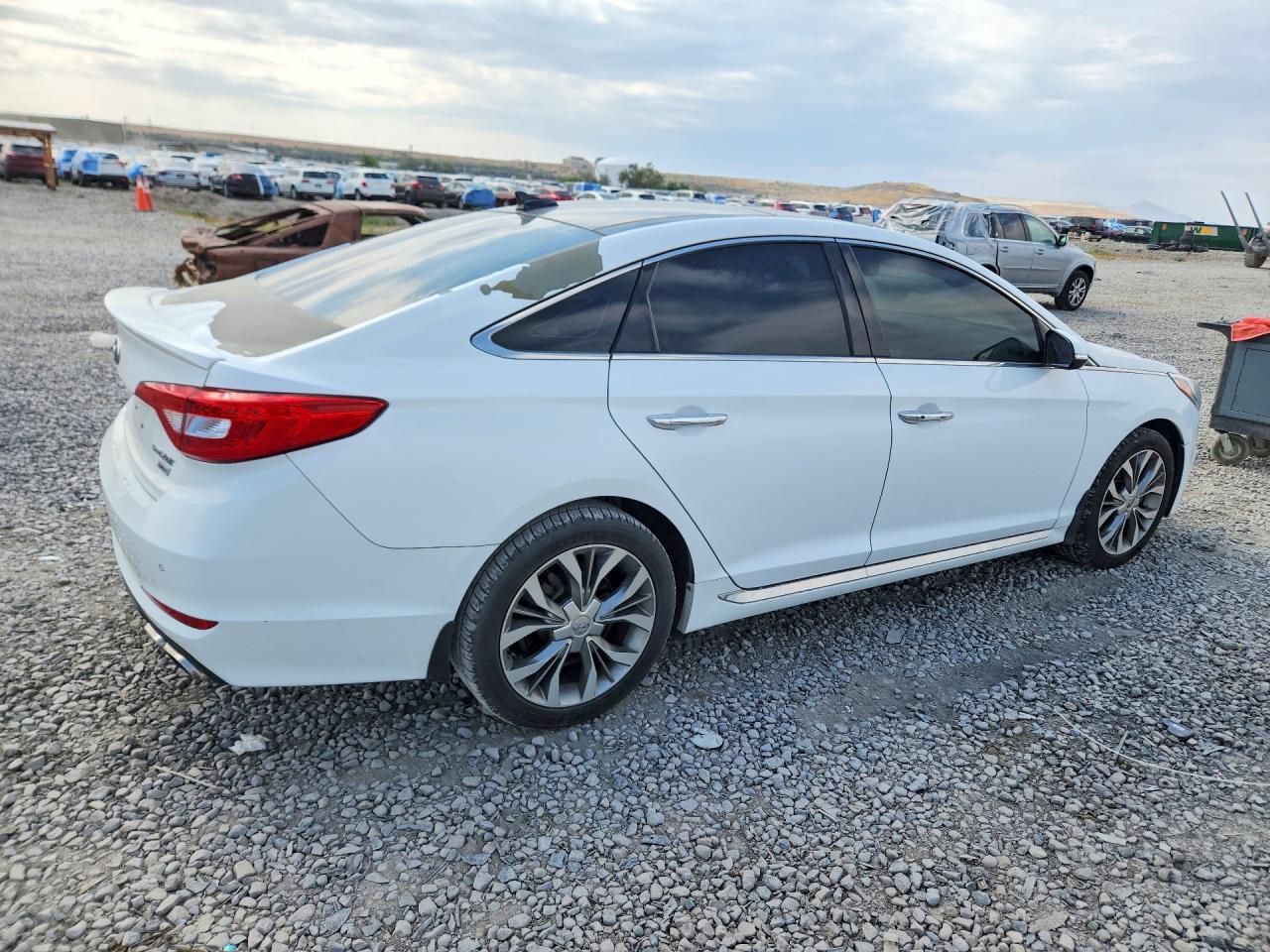 2015 Hyundai Sonata Limited 2.0t White vin: 5NPE34AB2FH147422