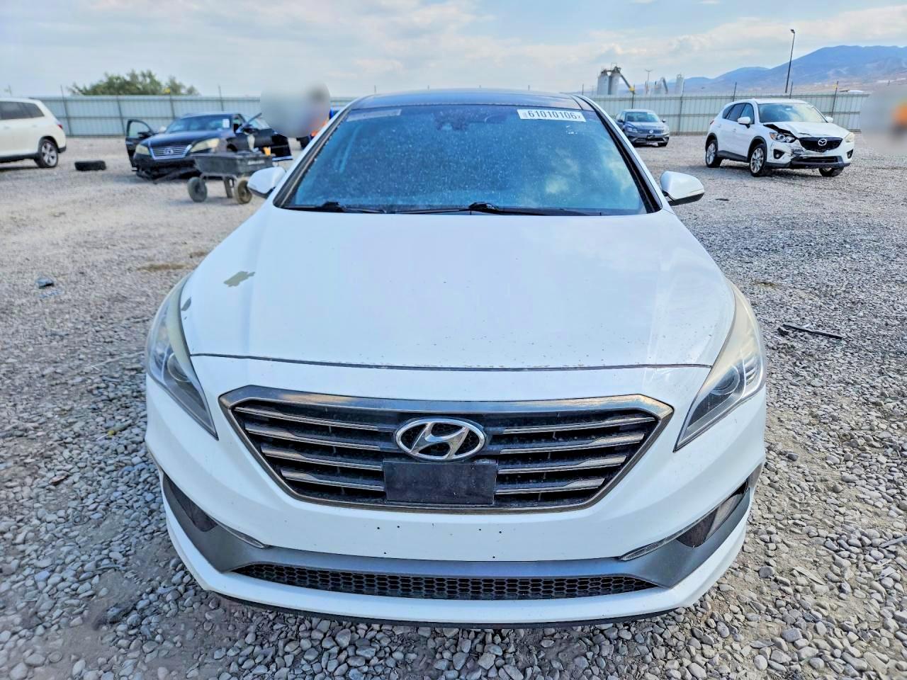 2015 Hyundai Sonata Limited 2.0t White vin: 5NPE34AB2FH147422