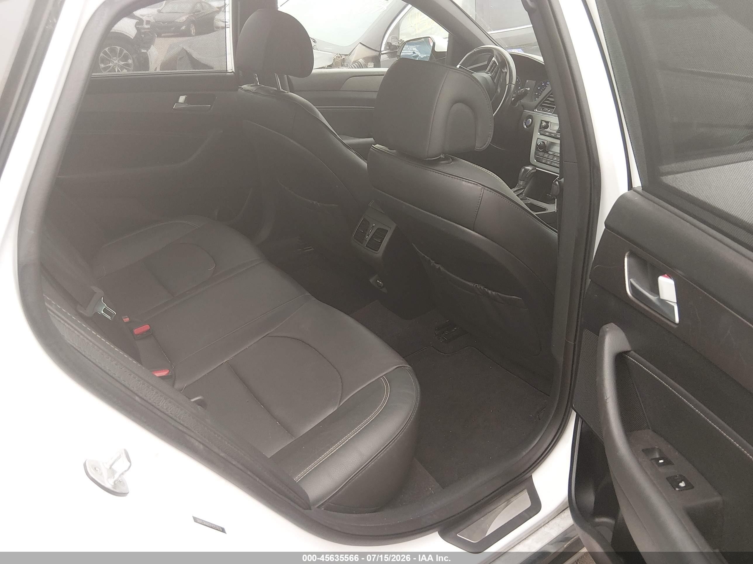 2015 Hyundai Sonata Limited 2.0t White vin: 5NPE34AB2FH257659