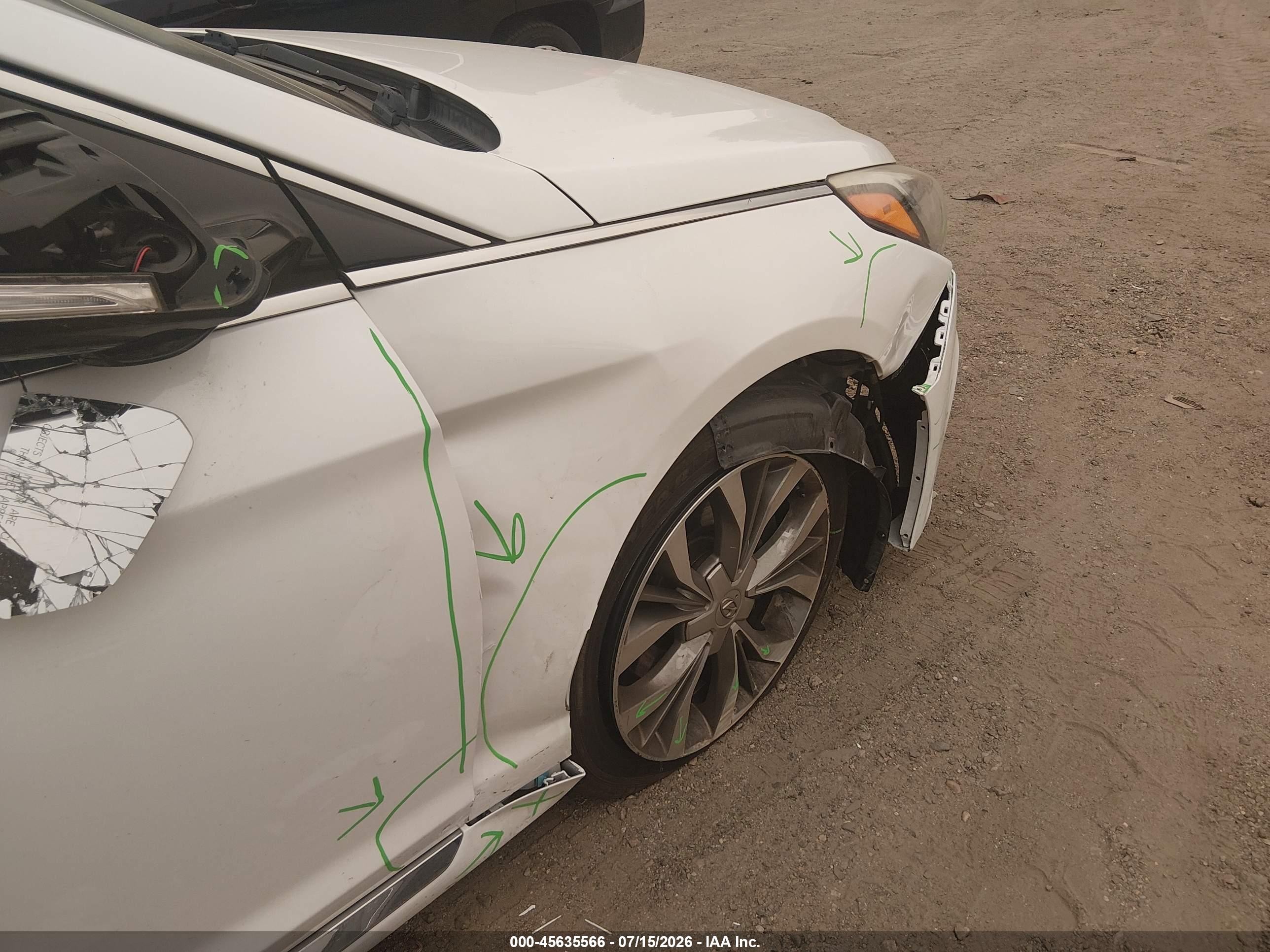 2015 Hyundai Sonata Limited 2.0t White vin: 5NPE34AB2FH257659