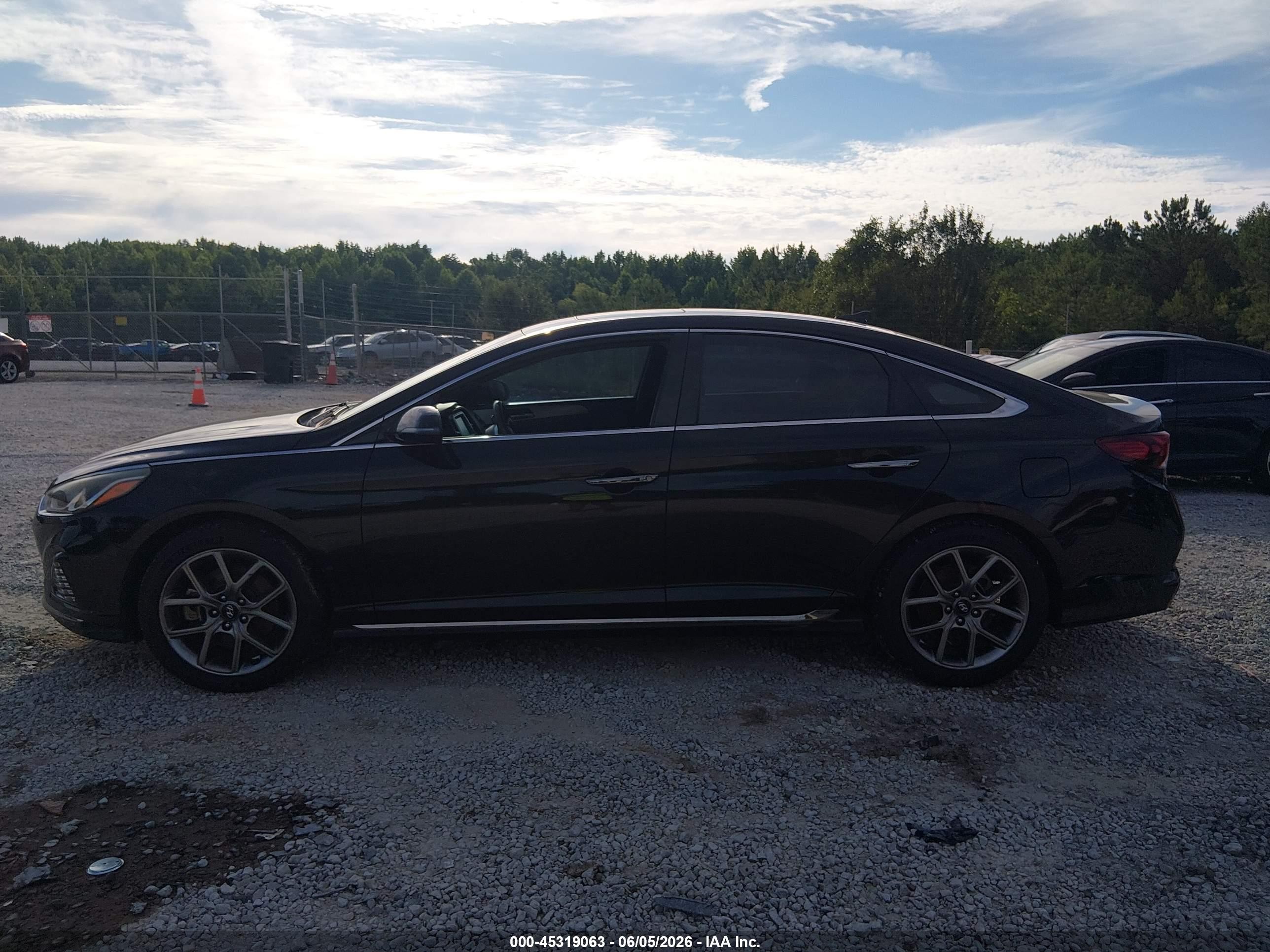 2018 Hyundai Sonata Sport 2.0t Черный vin: 5NPE34AB2JH681657