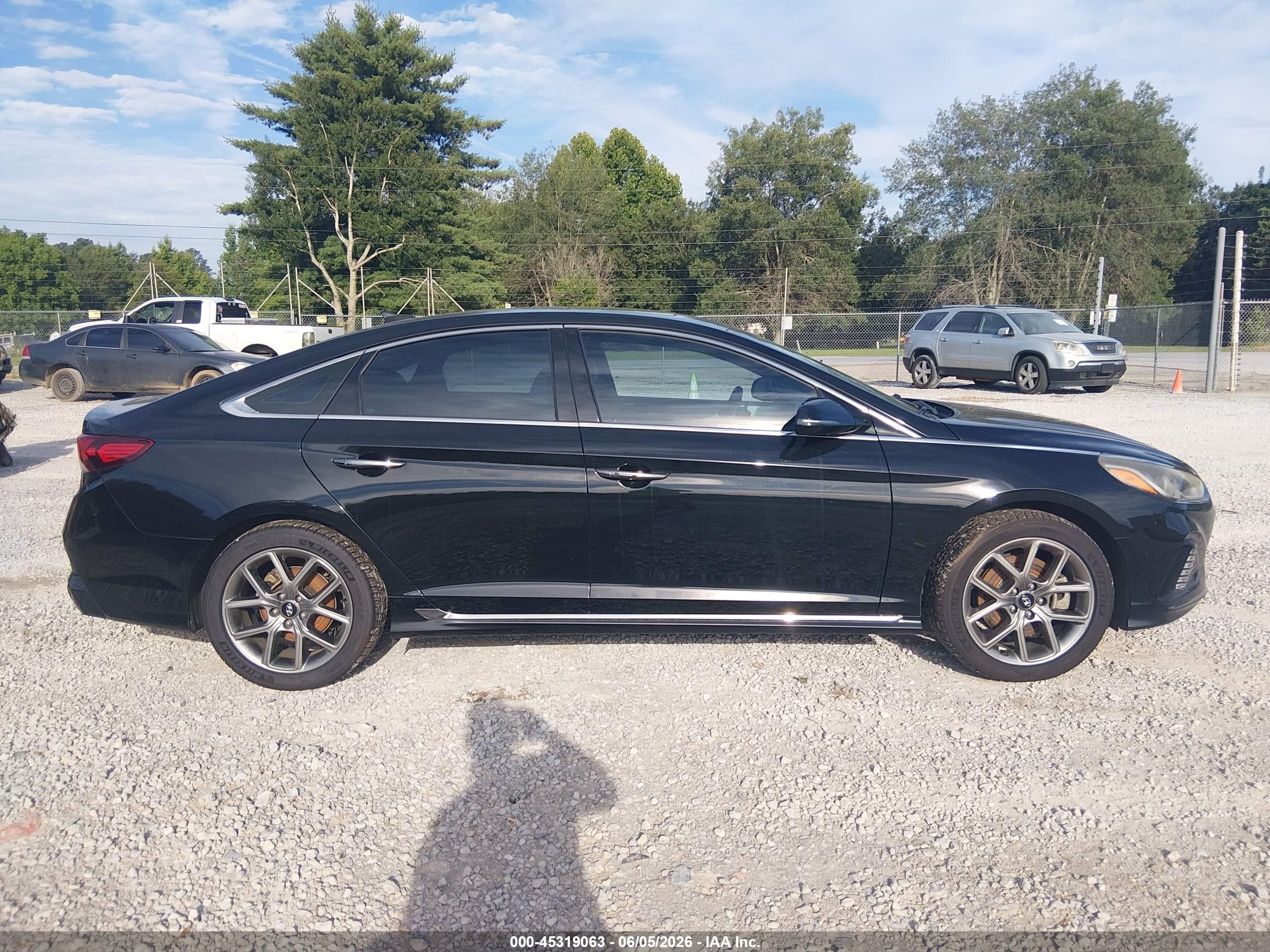 2018 Hyundai Sonata Sport 2.0t Черный vin: 5NPE34AB2JH681657