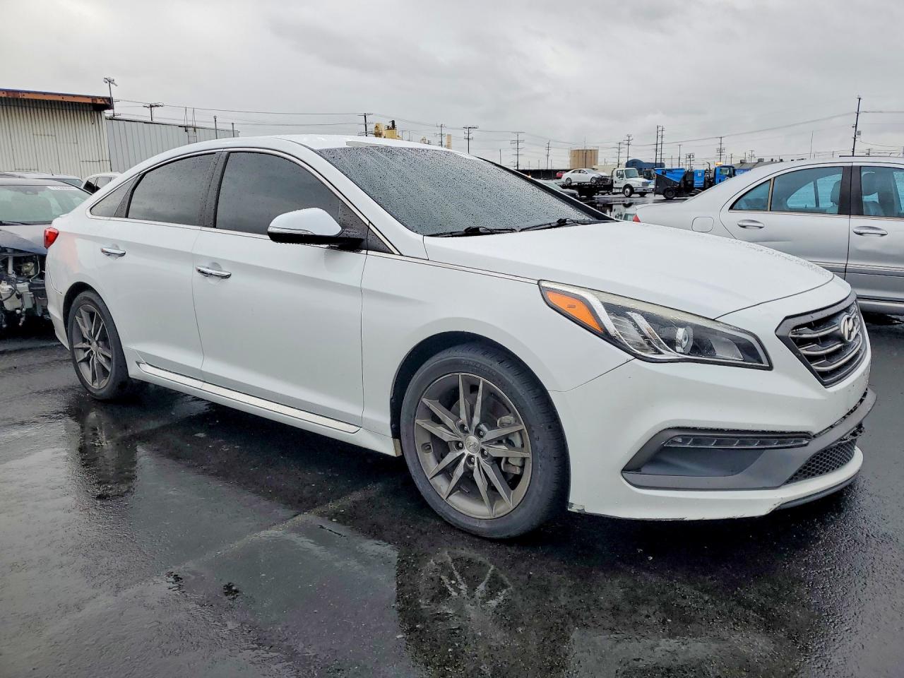 2015 Hyundai Sonata Sport White vin: 5NPE34AB3FH043151