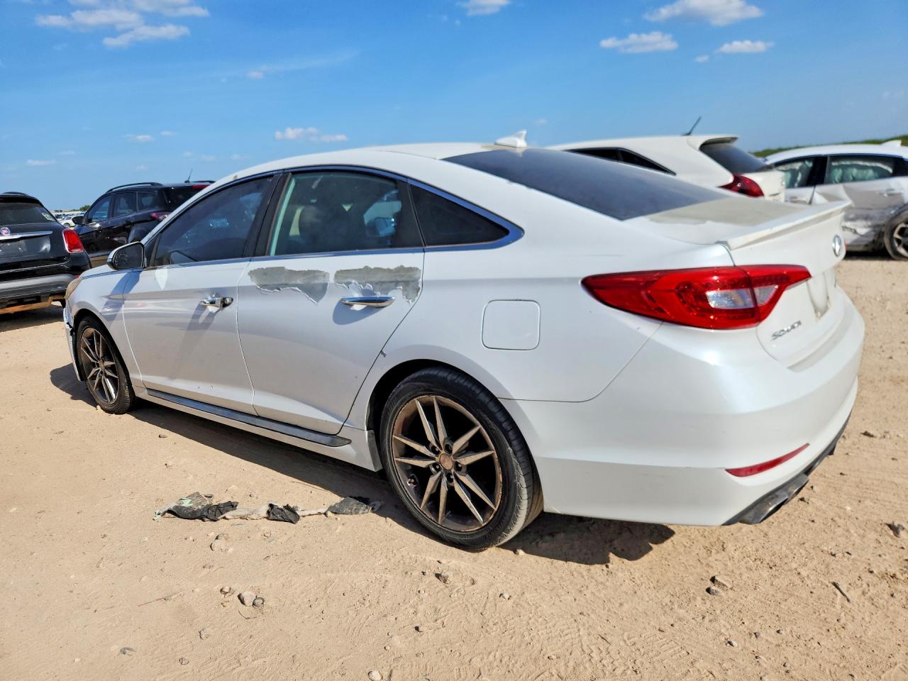 2015 Hyundai Sonata Sport 2.0t White vin: 5NPE34AB3FH096738