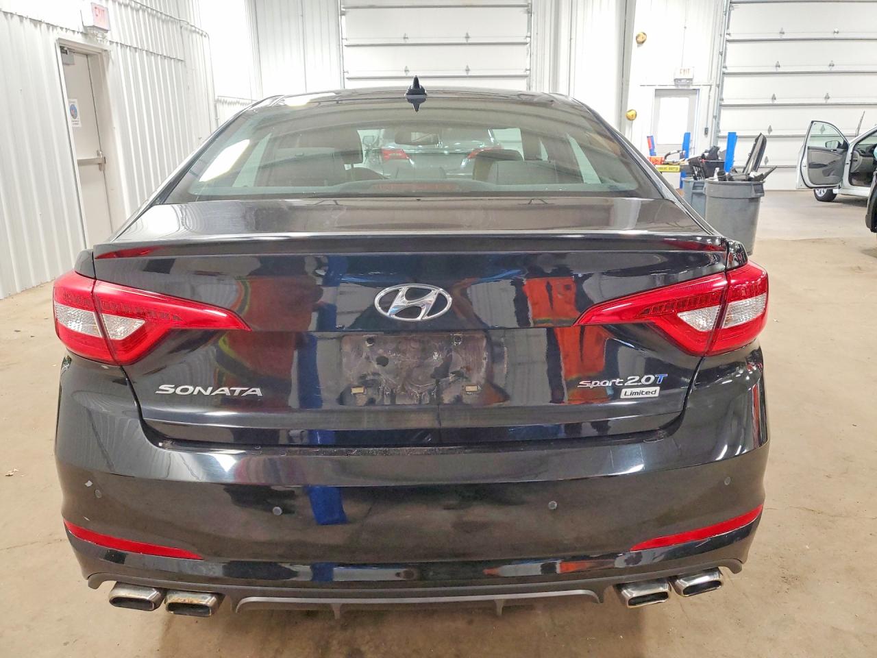 2015 Hyun Sonata Black vin: 5NPE34AB3FH200130