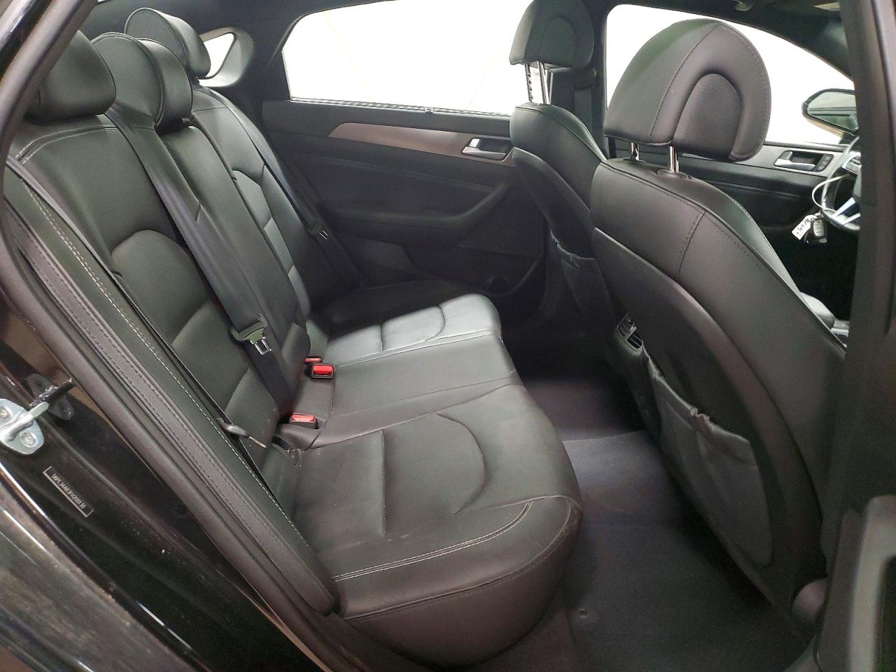 2015 Hyun Sonata Black vin: 5NPE34AB3FH200130