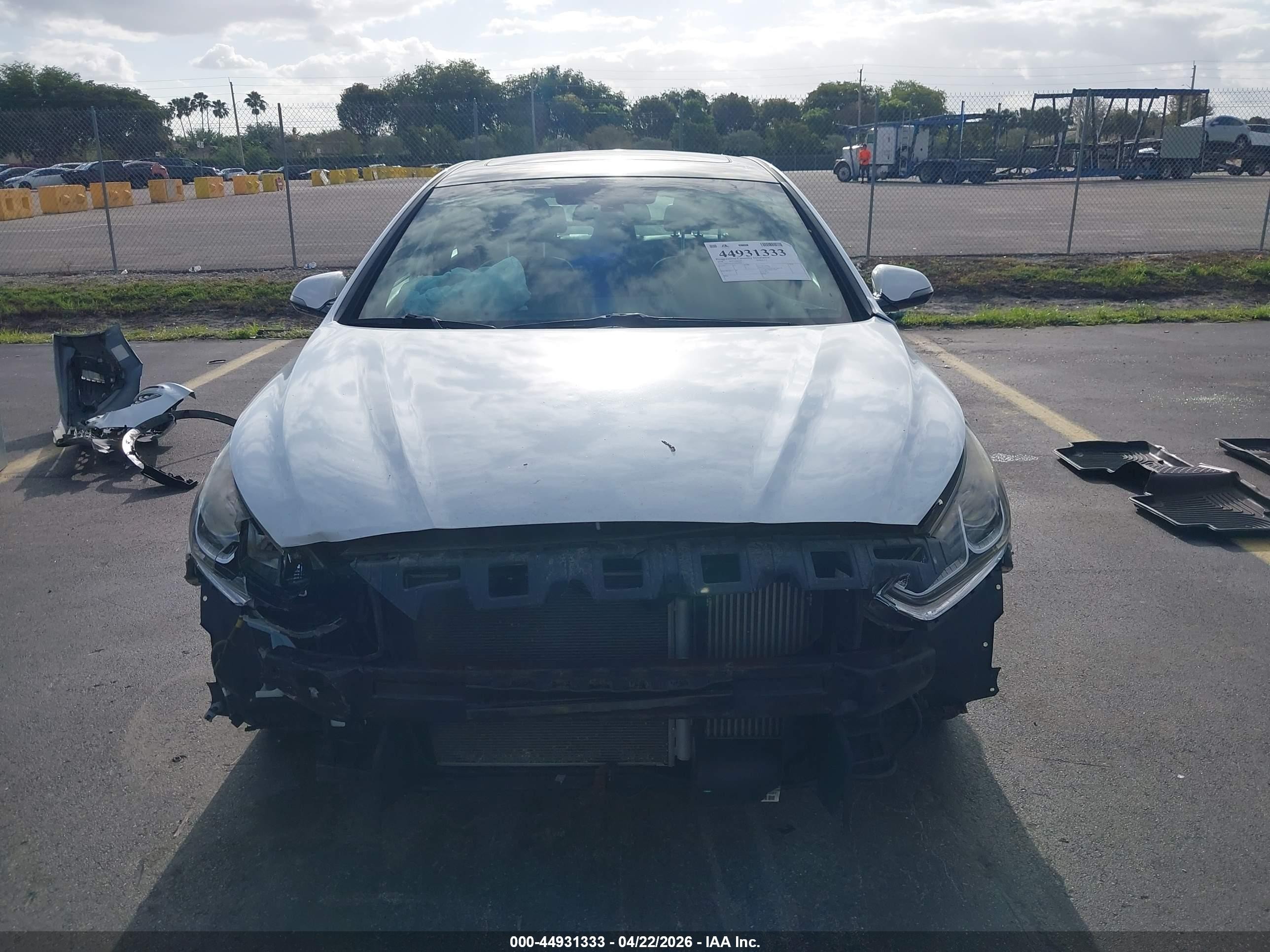 2018 Hyundai Sonata Sport 2.0t White vin: 5NPE34AB3JH634895