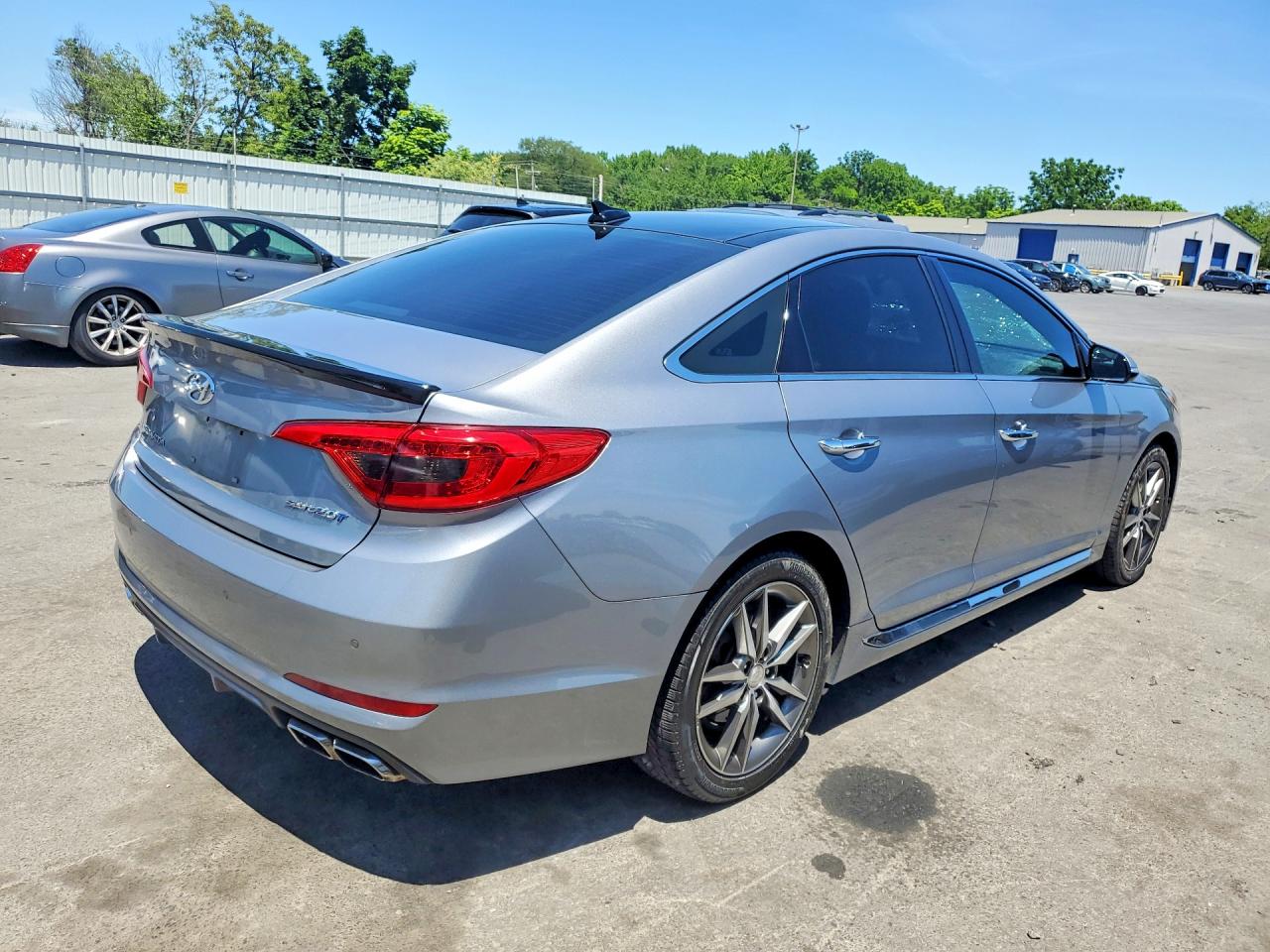 2015 Hyundai Sonata Sport 2.0t Silver vin: 5NPE34AB4FH041201