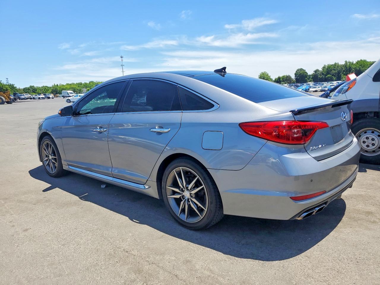 2015 Hyundai Sonata Sport 2.0t Silver vin: 5NPE34AB4FH041201