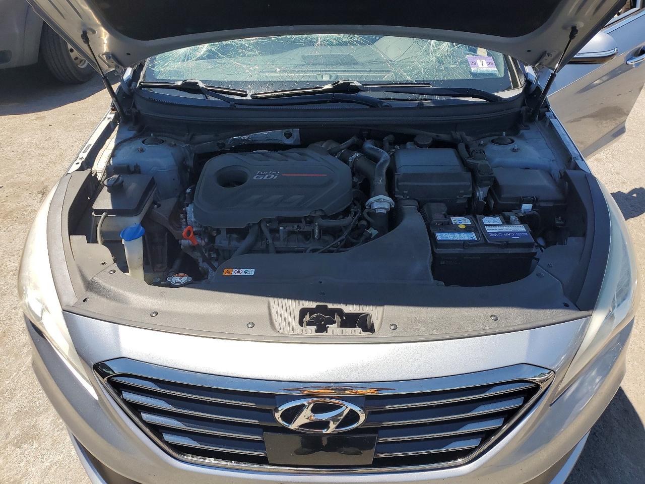 2015 Hyundai Sonata Sport 2.0t Silver vin: 5NPE34AB4FH041201