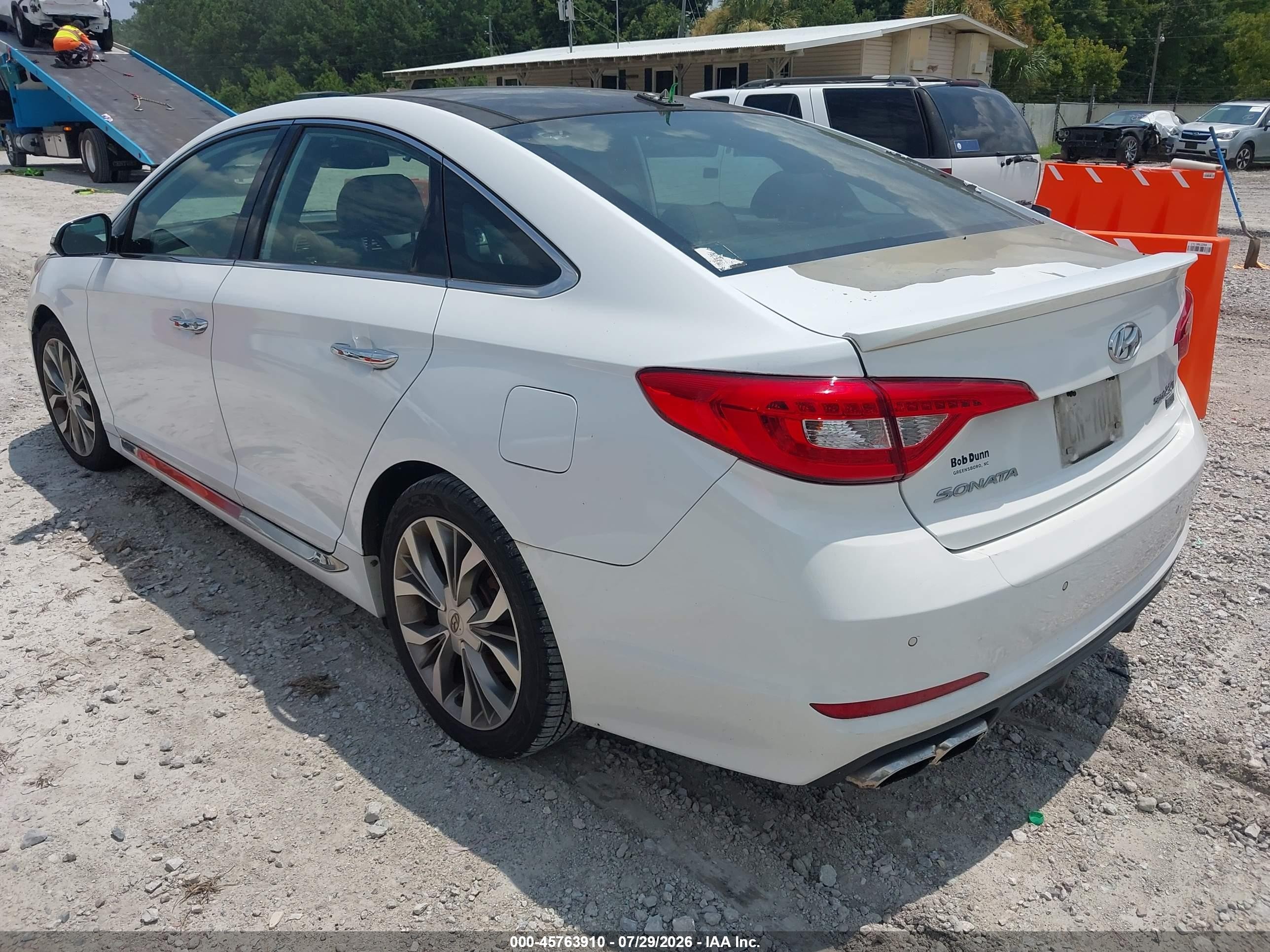 2015 Hyundai Sonata Limited 2.0t White vin: 5NPE34AB4FH110422