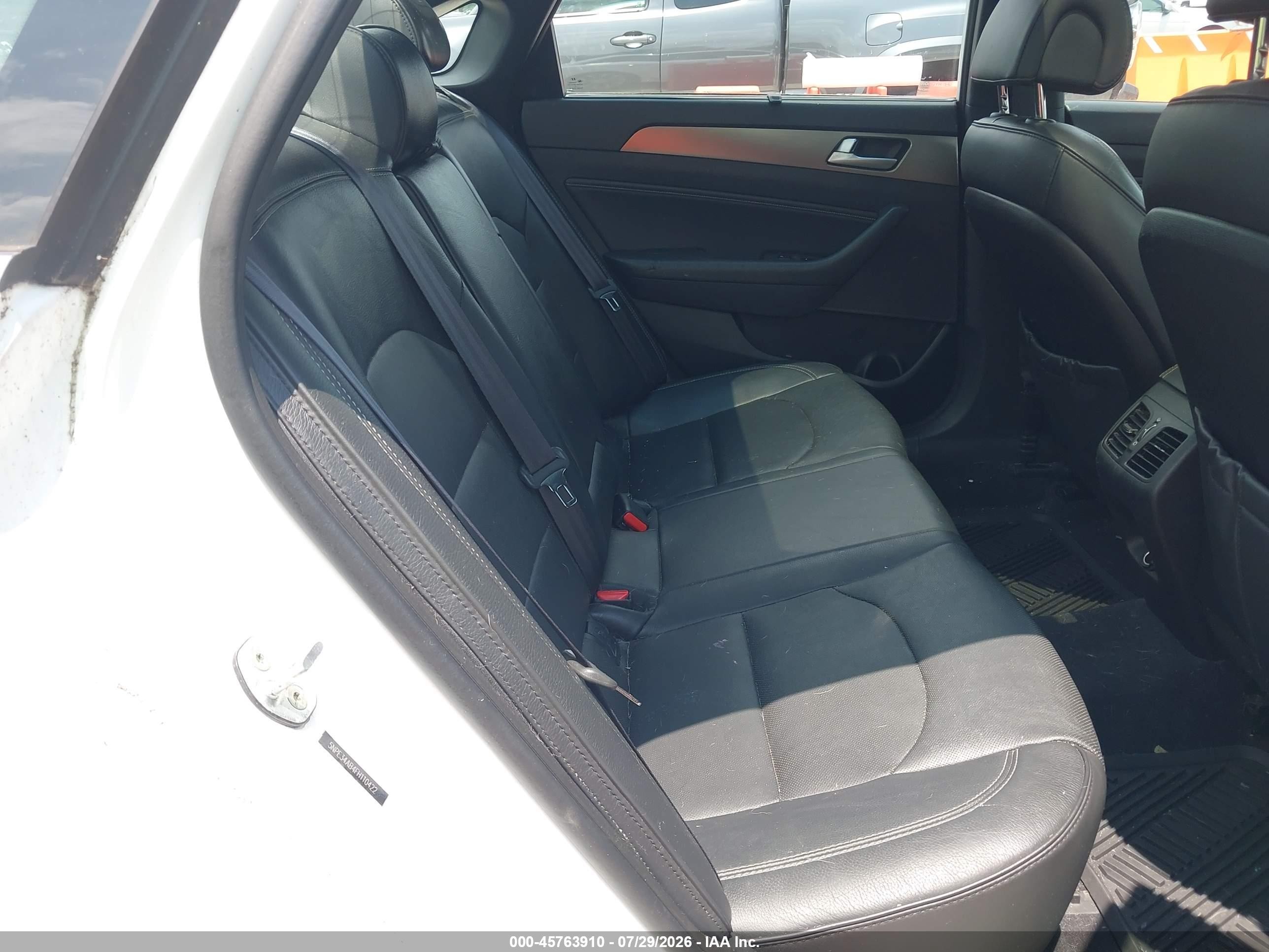 2015 Hyundai Sonata Limited 2.0t White vin: 5NPE34AB4FH110422