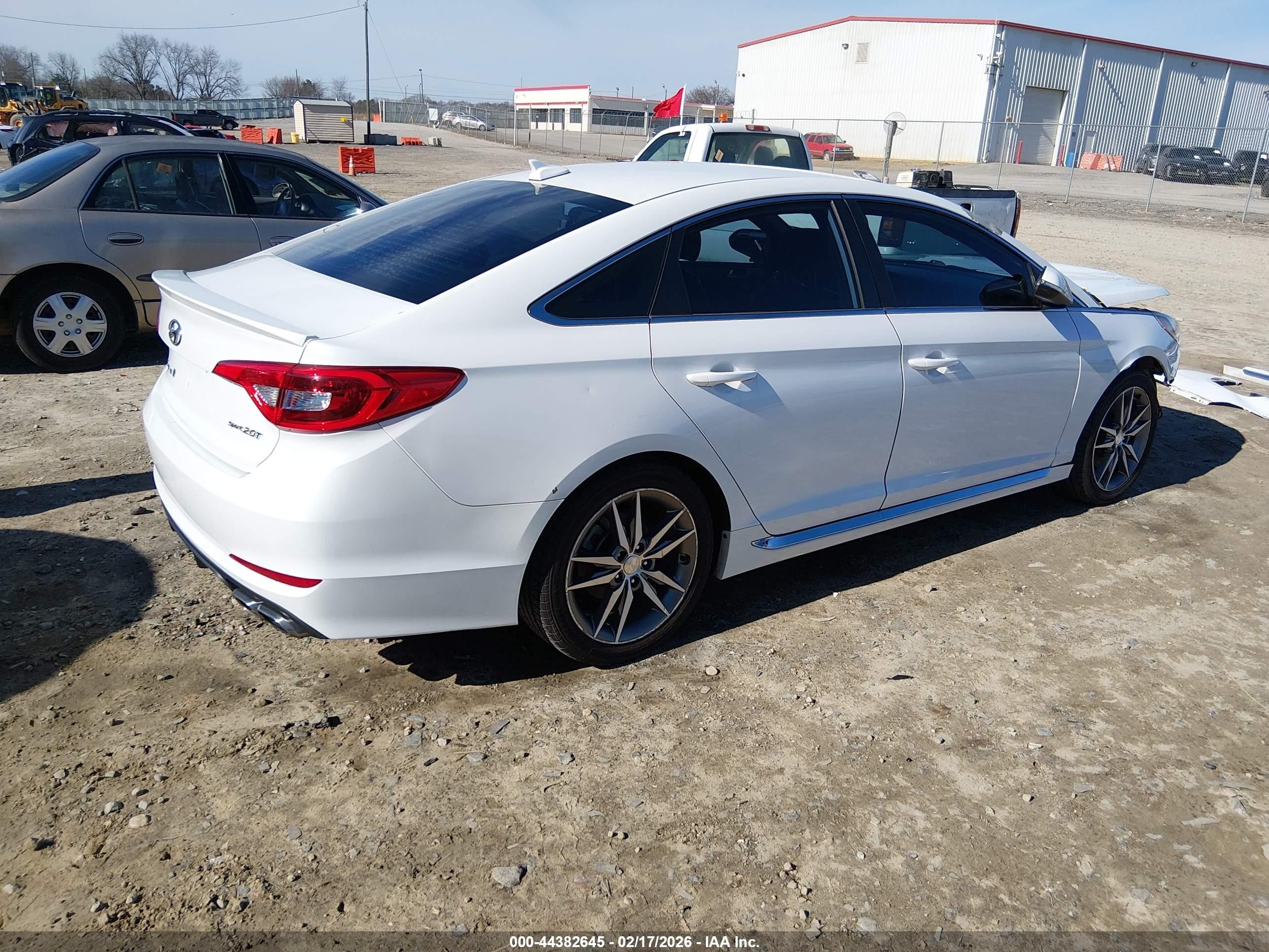 2017 Hyundai Sonata Sport 2.0t White vin: 5NPE34AB4HH465402