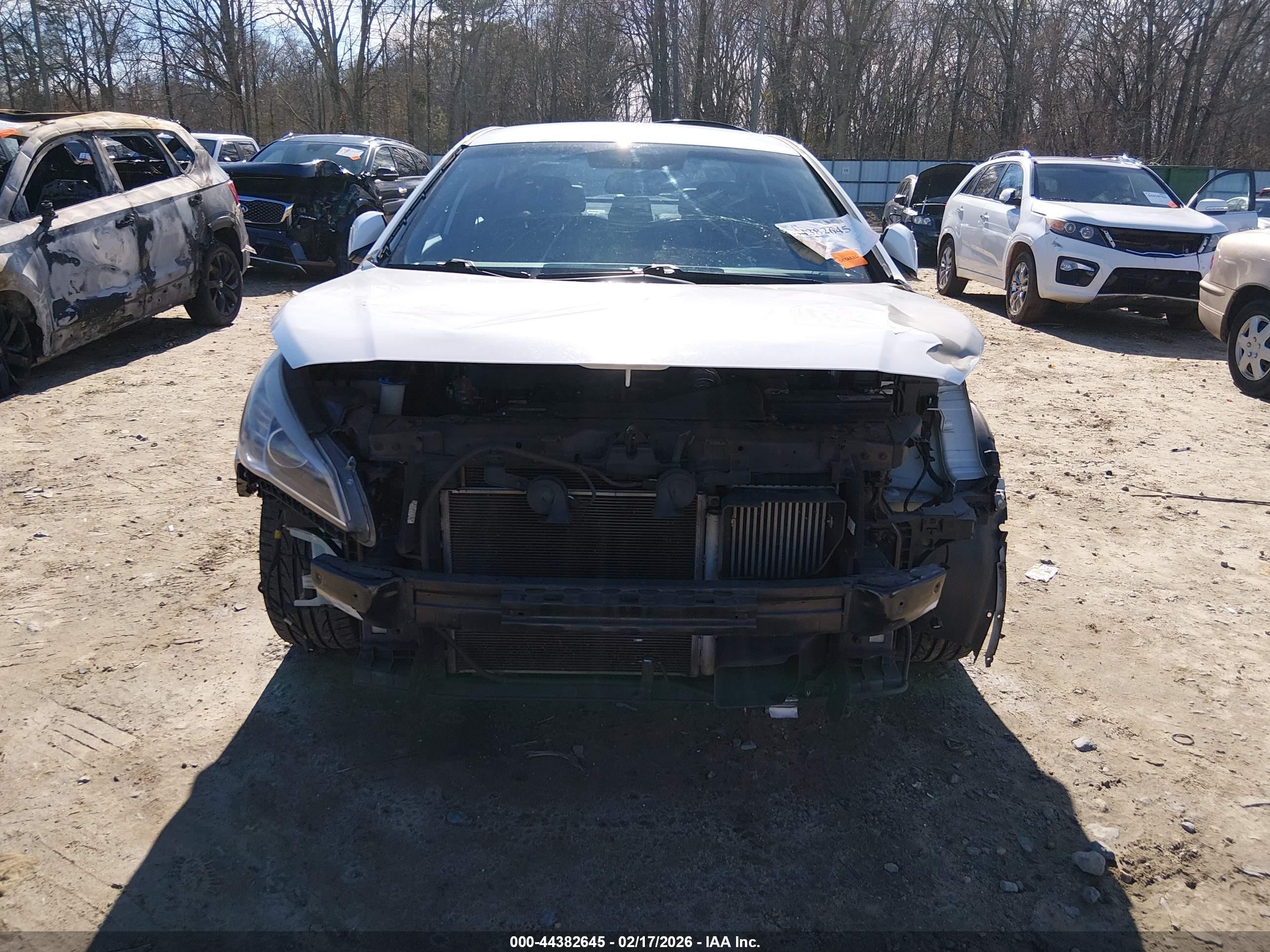 2017 Hyundai Sonata Sport 2.0t White vin: 5NPE34AB4HH465402