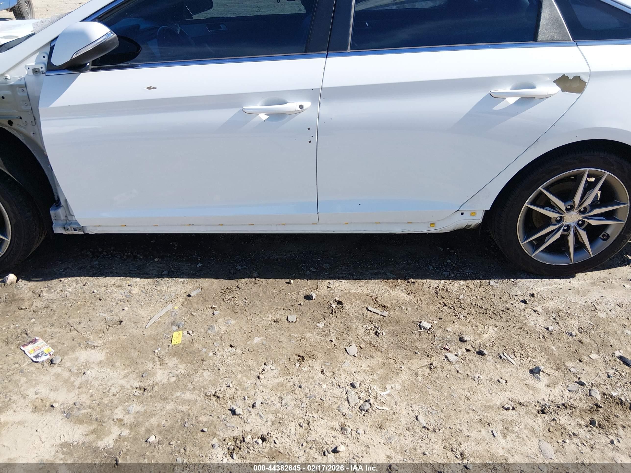 2017 Hyundai Sonata Sport 2.0t White vin: 5NPE34AB4HH465402