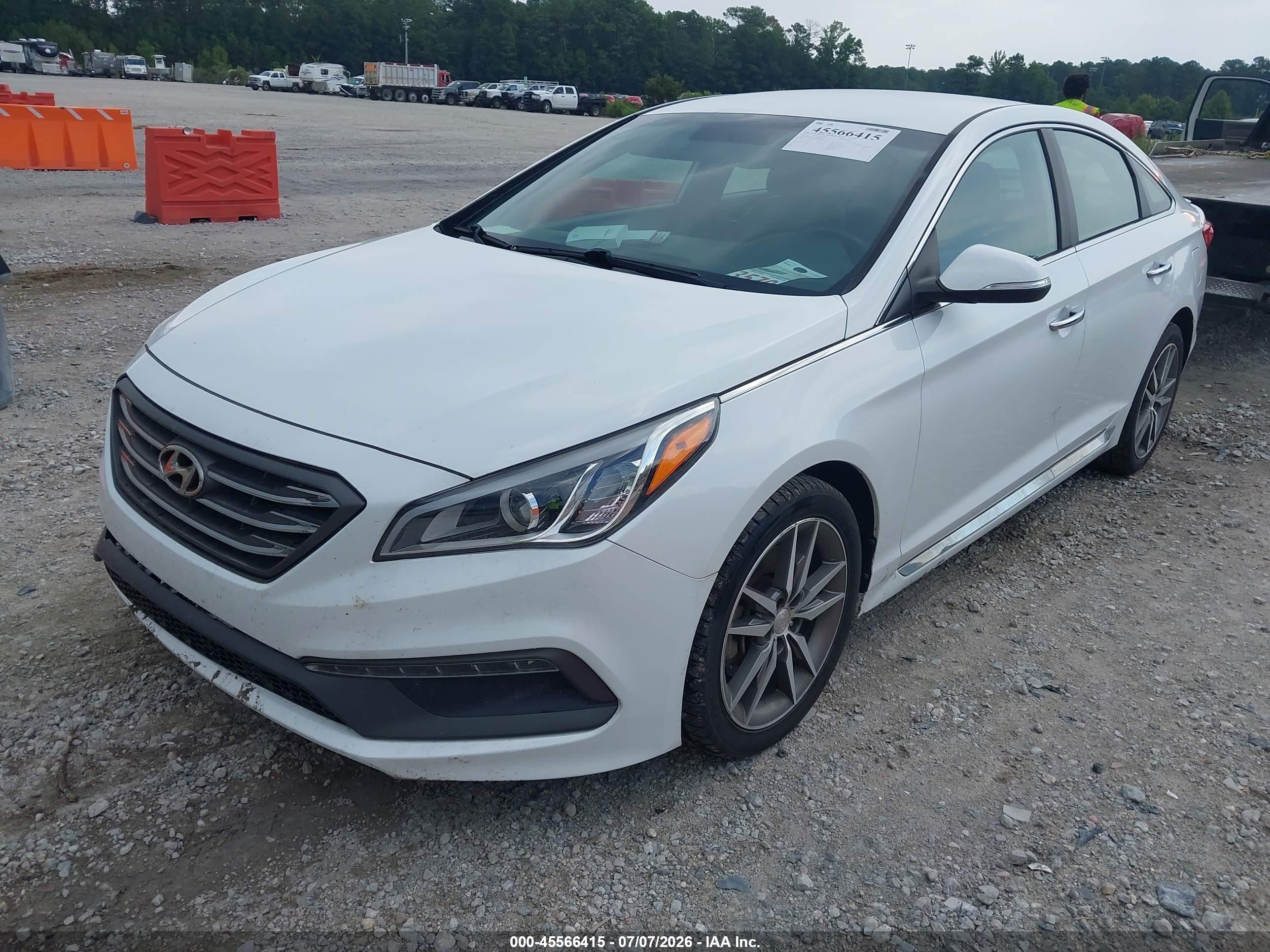 2015 Hyundai Sonata Sport 2.0t White vin: 5NPE34AB5FH037027