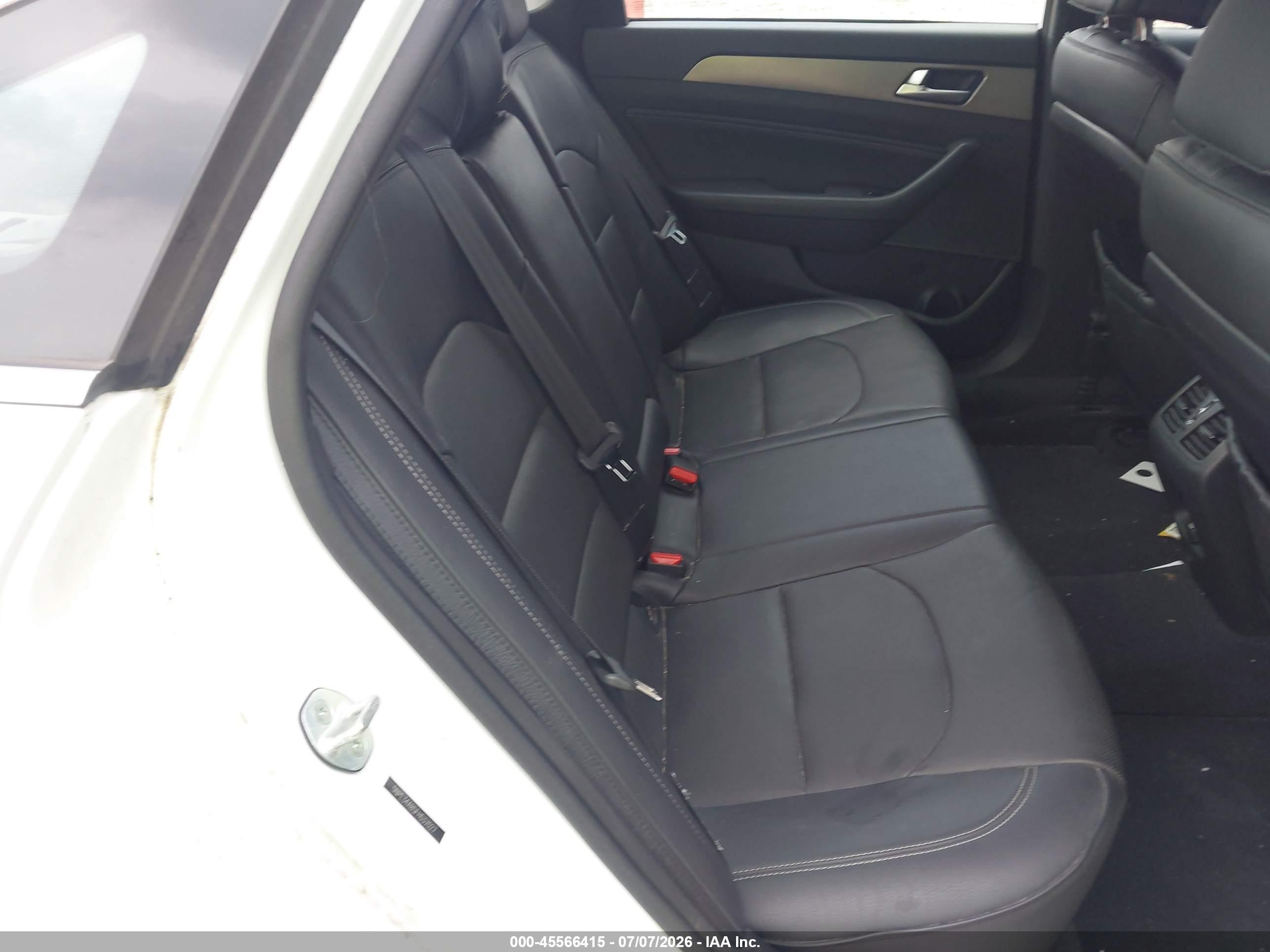 2015 Hyundai Sonata Sport 2.0t White vin: 5NPE34AB5FH037027