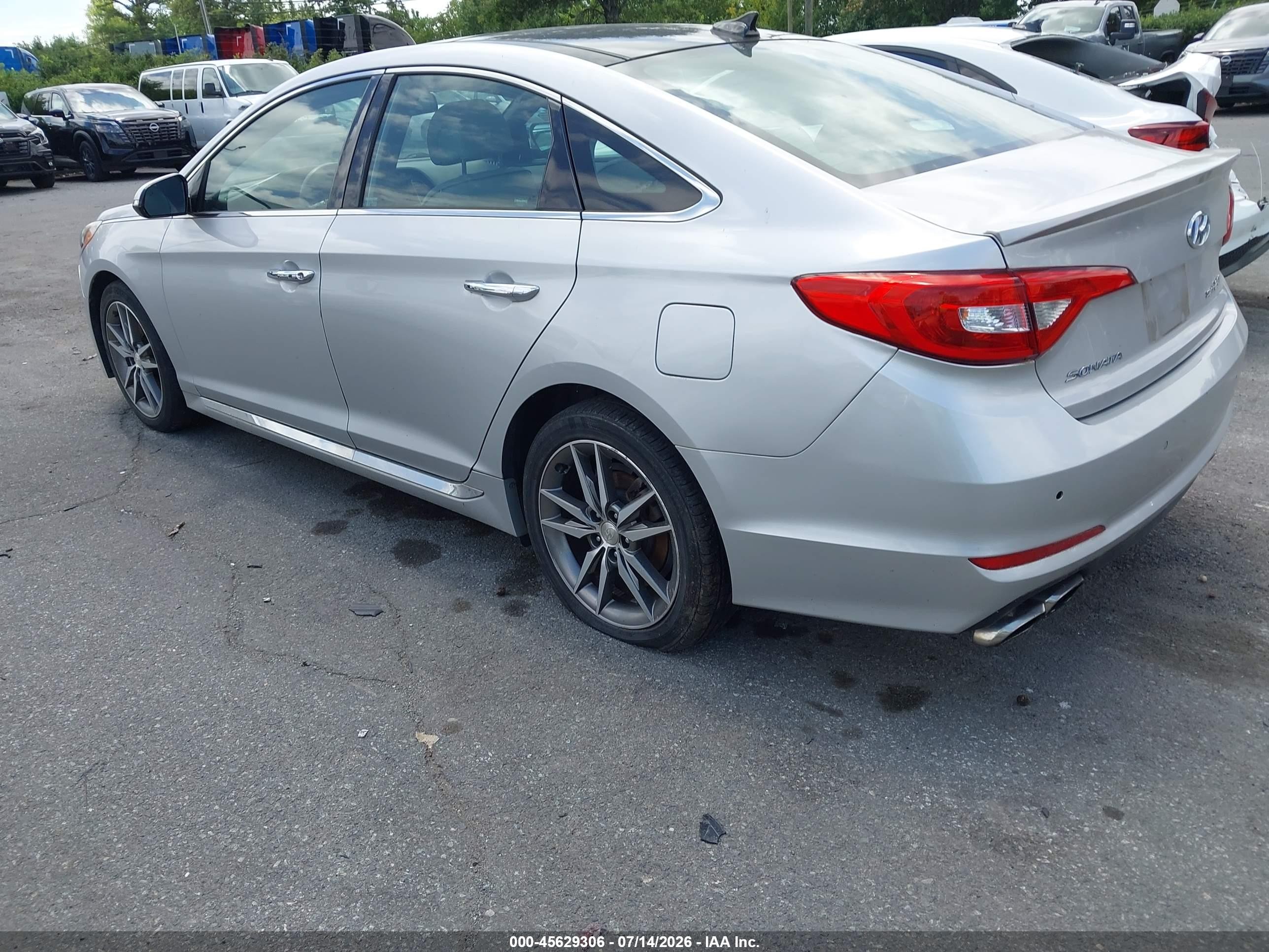 2015 Hyundai Sonata Sport 2.0t Серебряный vin: 5NPE34AB5FH055799