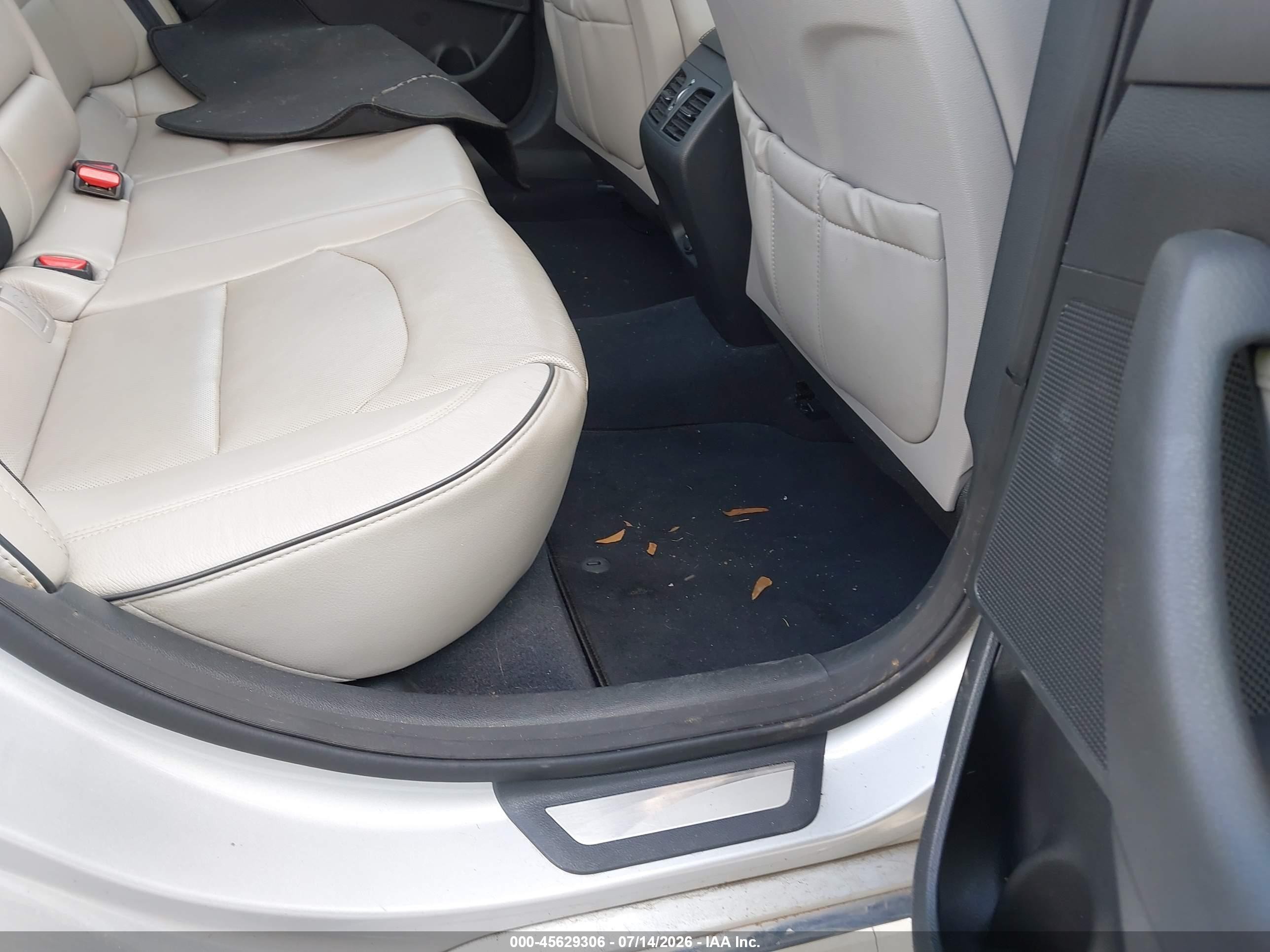 2015 Hyundai Sonata Sport 2.0t Серебряный vin: 5NPE34AB5FH055799