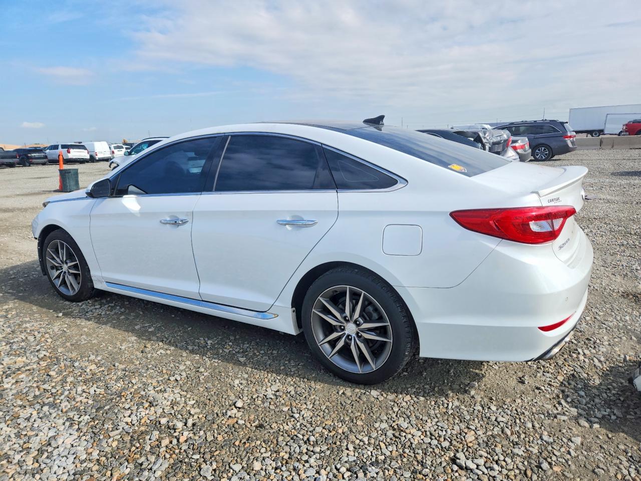 2015 Hyundai Sonata Sport 2.0t White vin: 5NPE34AB5FH079763