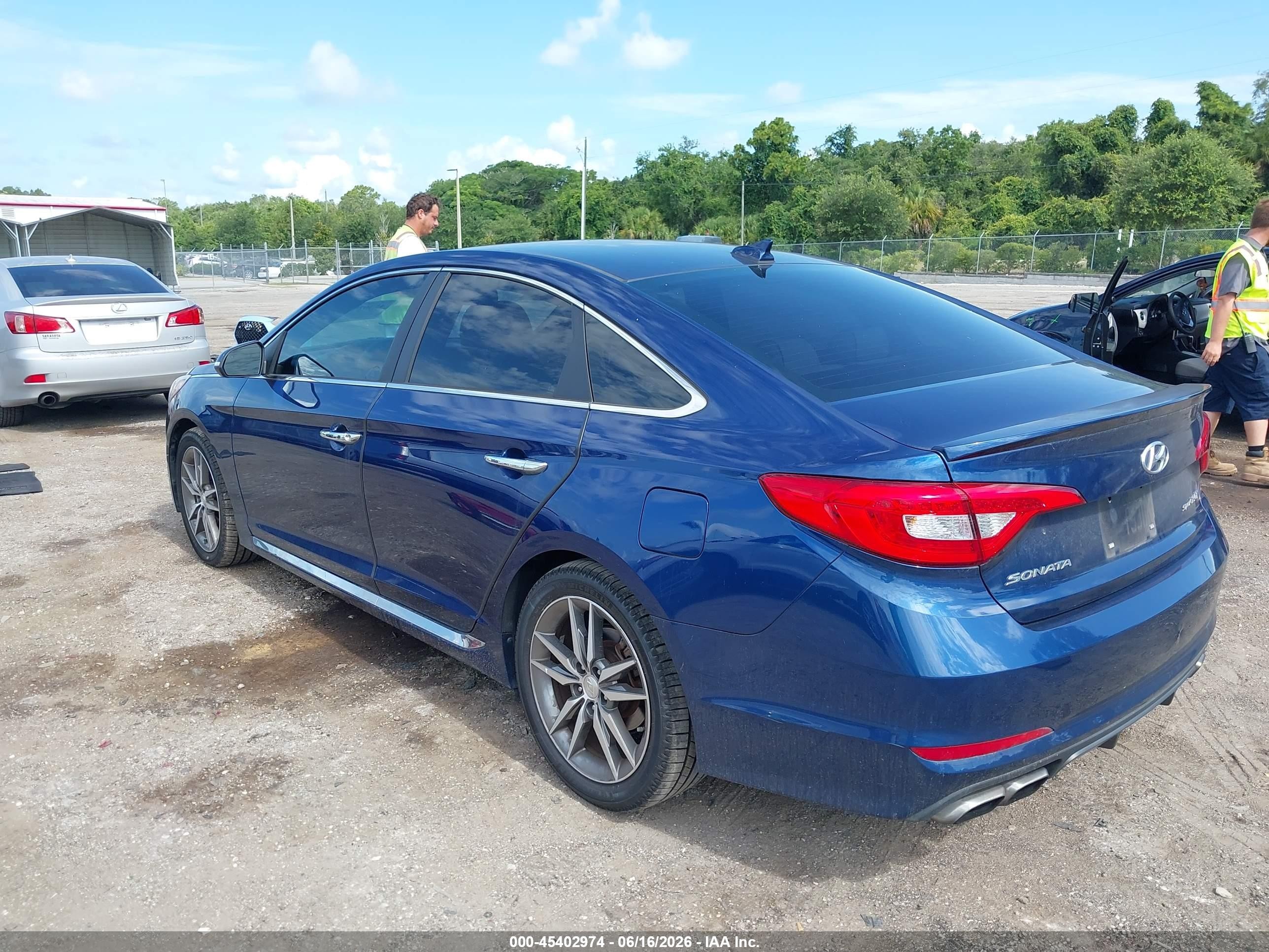 2015 Hyundai Sonata Sport 2.0t Blue vin: 5NPE34AB6FH047713
