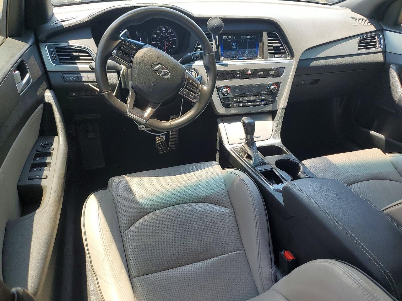 2015 Hyundai Sonata Sport 2.0t Серебряный vin: 5NPE34AB6FH075429